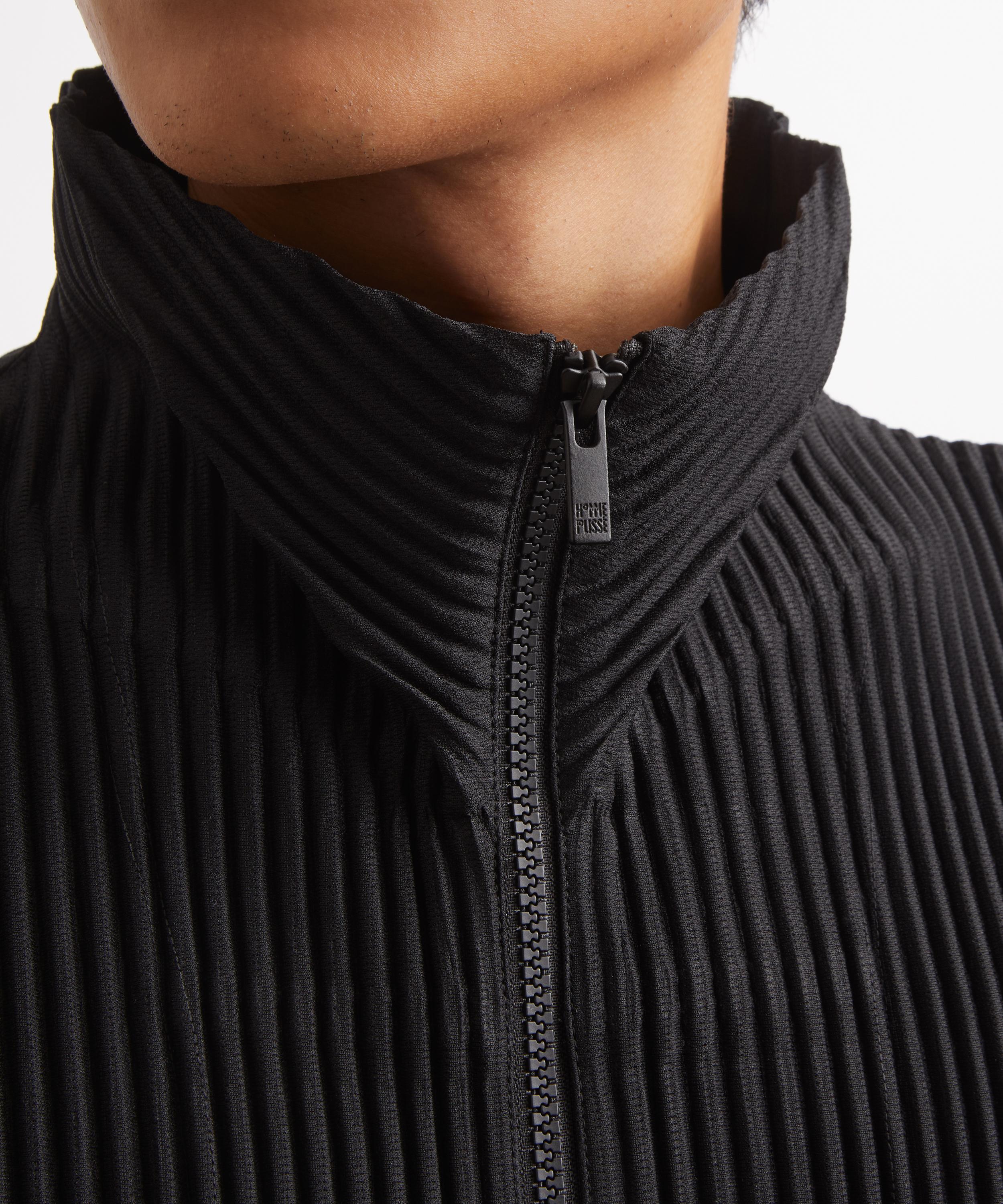 HOMME PLISS&Eacute; ISSEY MIYAKE - MONTHLY COLOURS APRIL Pleated Vest image number 4