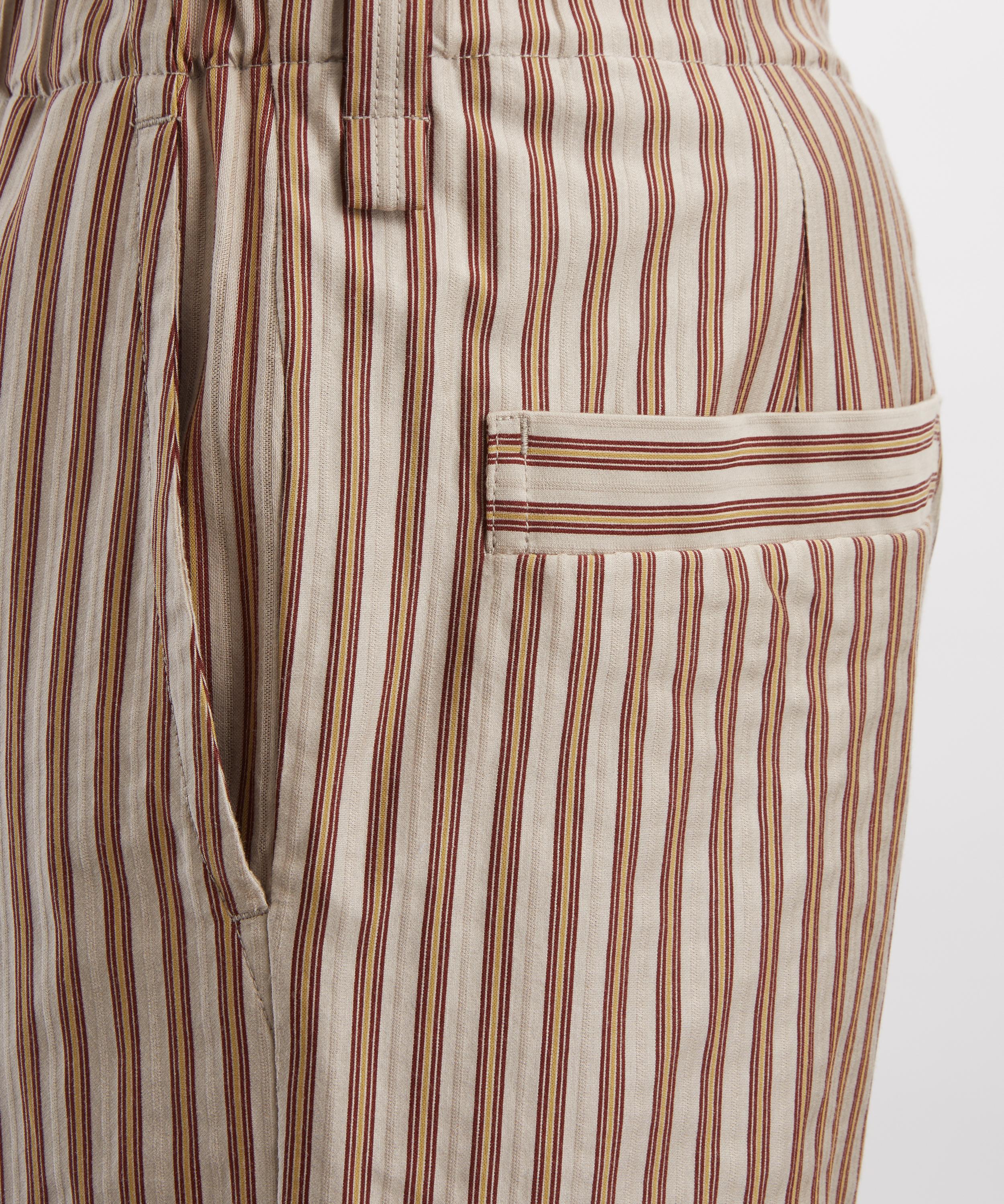 HOMME PLISS&Eacute; ISSEY MIYAKE - STRIPE JERSEY Shorts image number 4