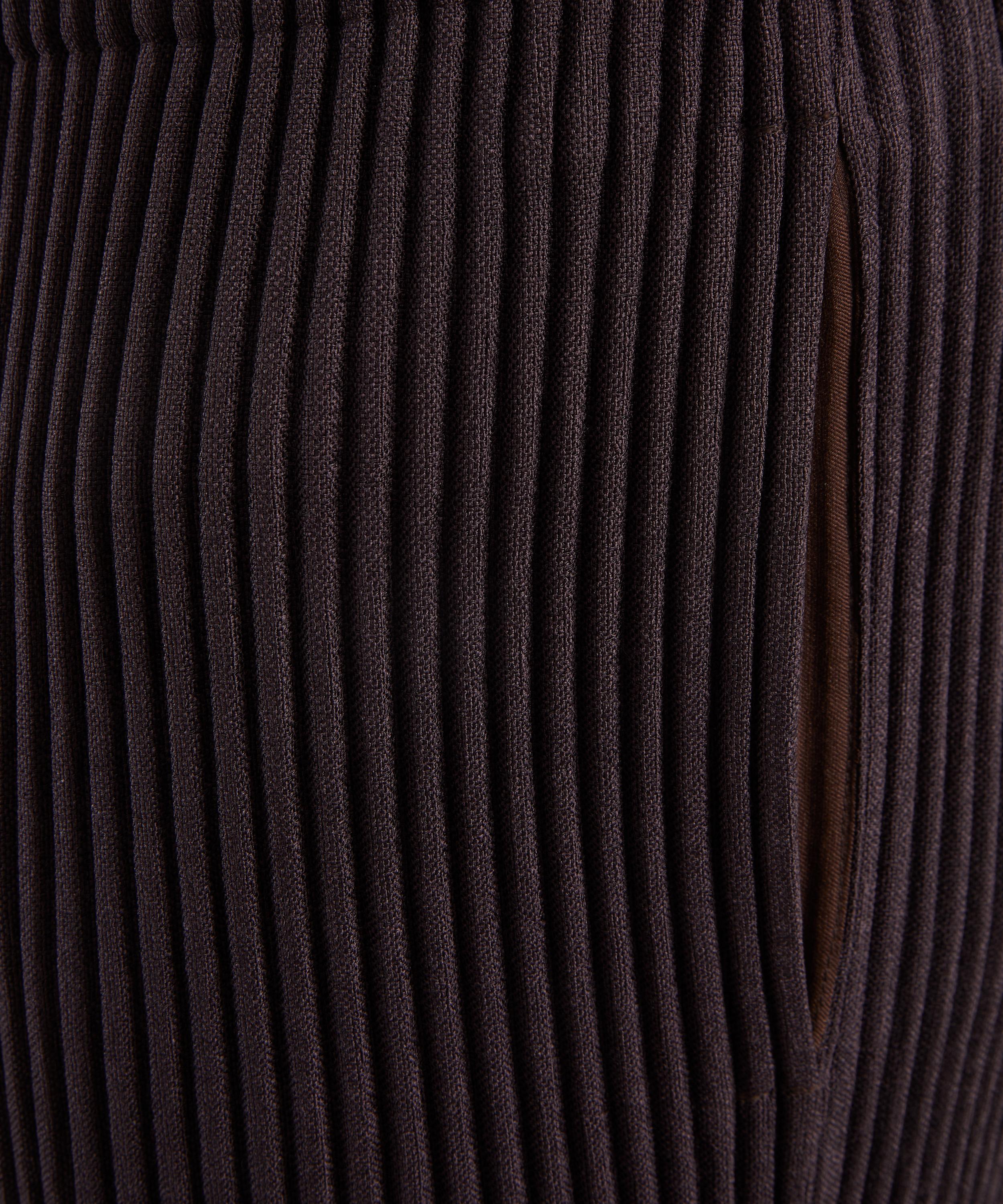 HOMME PLISS&Eacute; ISSEY MIYAKE - LINEN LIKE Trousers image number 4