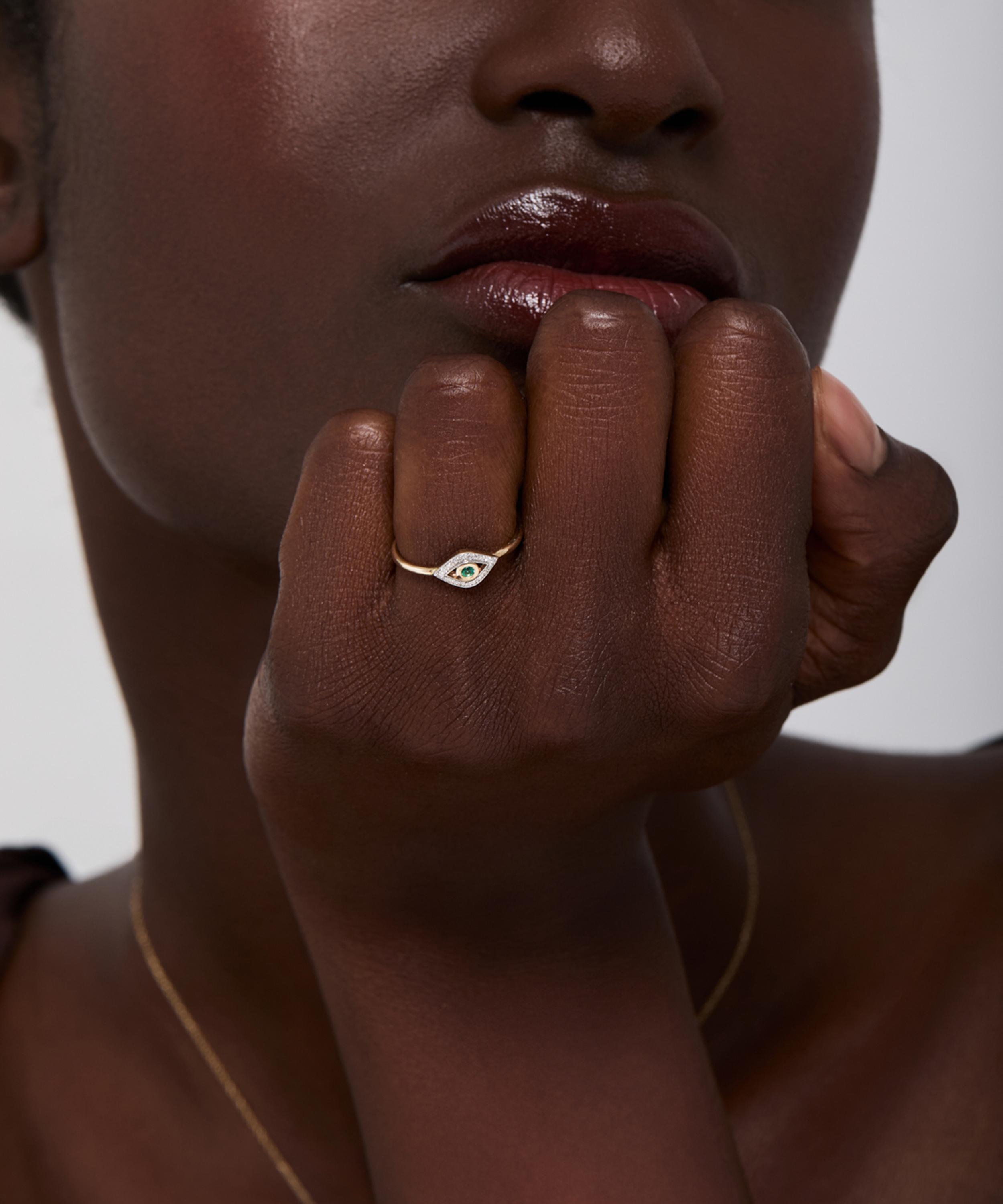 Mateo - 14ct Gold Emerald Evil Eye Ring image number 2