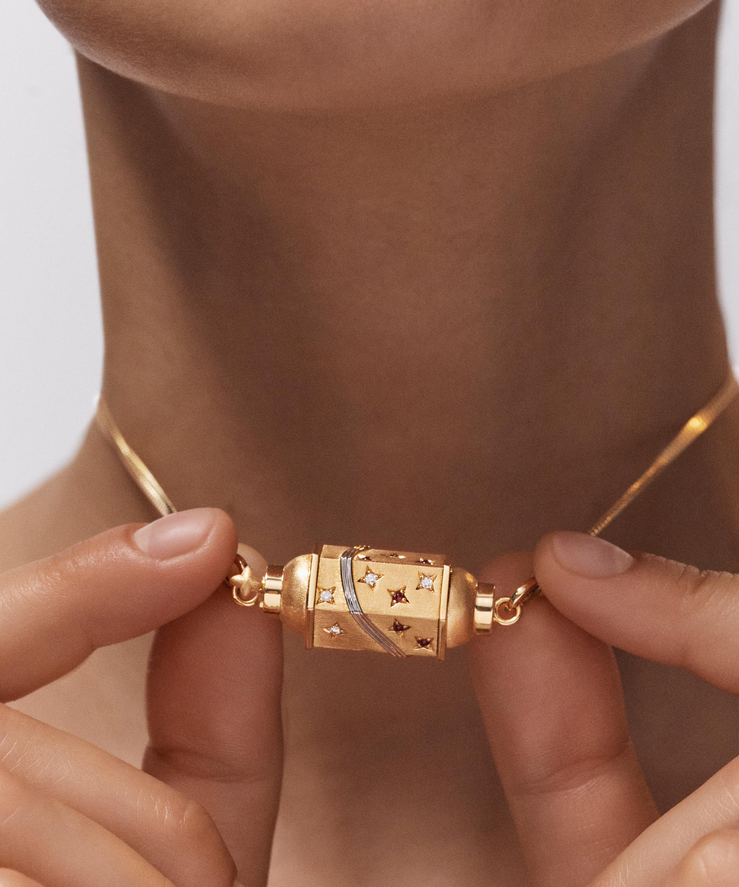 Marie Lichtenberg - 18ct Gold Milky Way Locket Necklace image number 2