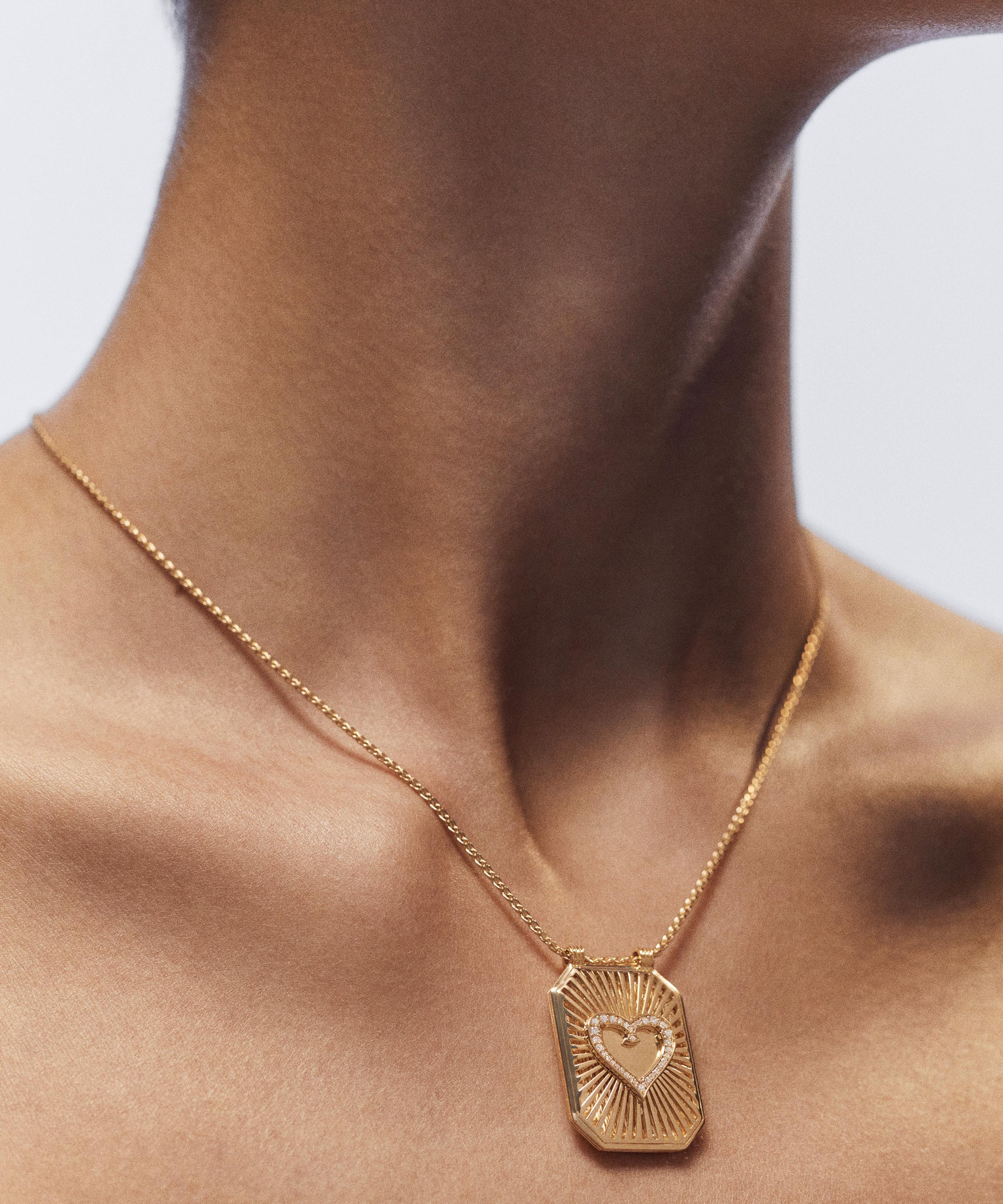 Marie Lichtenberg - 18ct Gold Heart Scapular Pendant Necklace image number 1
