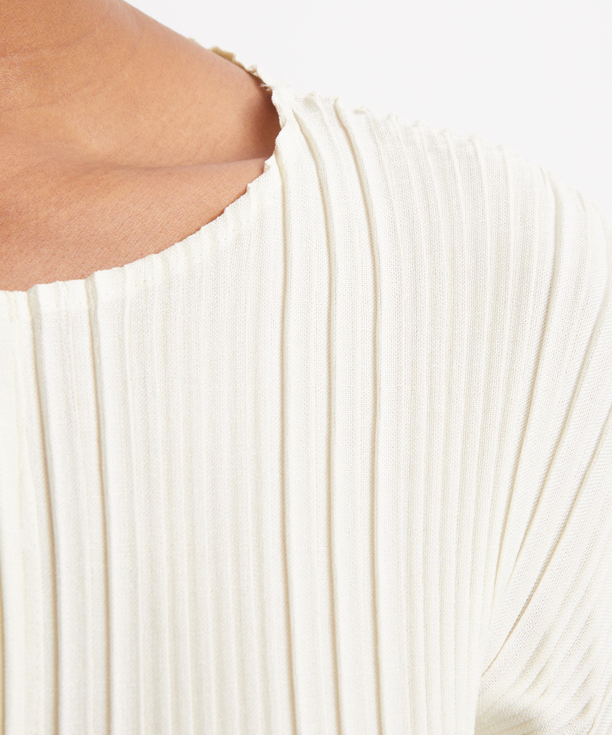 Issey Miyake - LINEN LIKE RIB PLEATS Ivory Cardigan image number 4