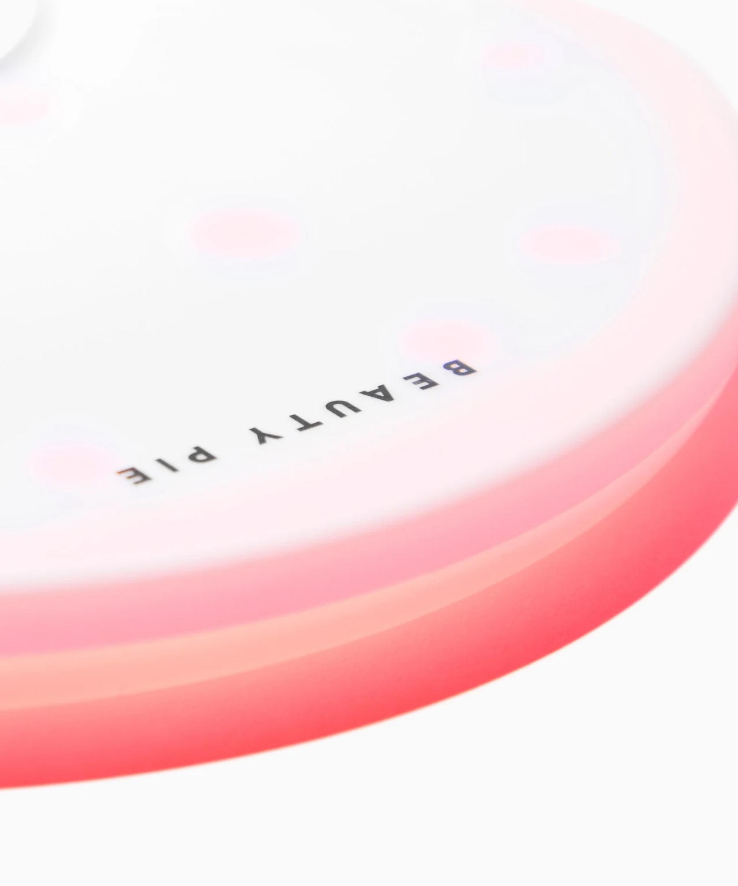 Beauty Pie - C-Wave Rejuvenating LED Treatment for Hands image number 2