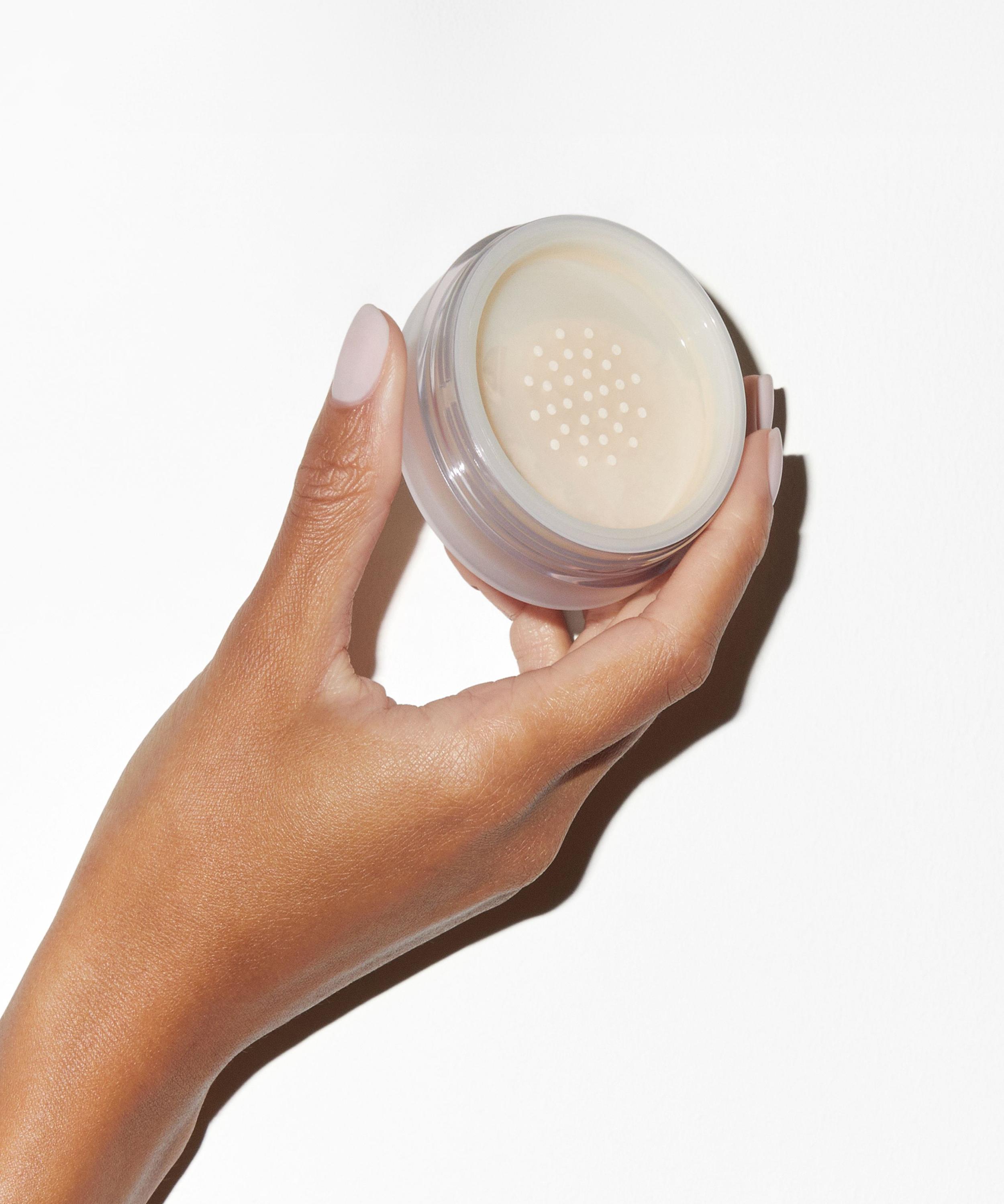 Beauty Pie - Wonderfilter Magic Blurring Loose Powder 12g image number 3