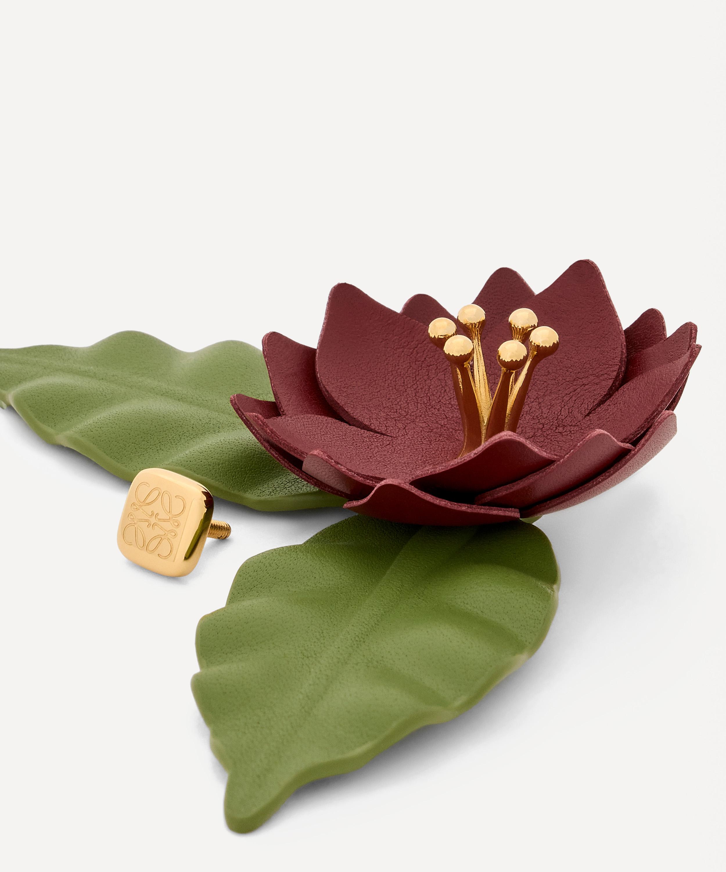 Loewe - Flower Pistil Pin image number 1