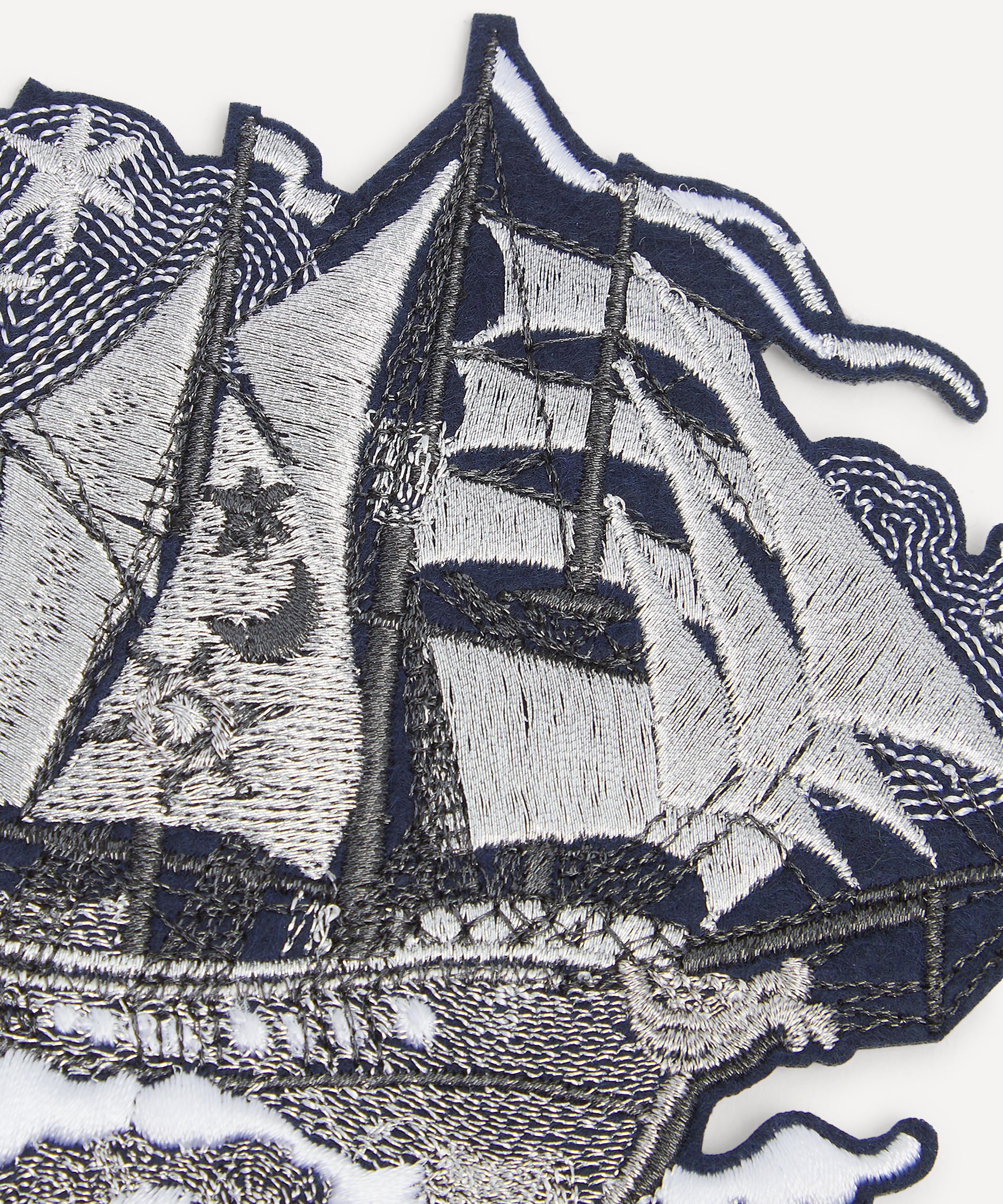 Hand and Lock - The Ghost Ship Patch image number 2