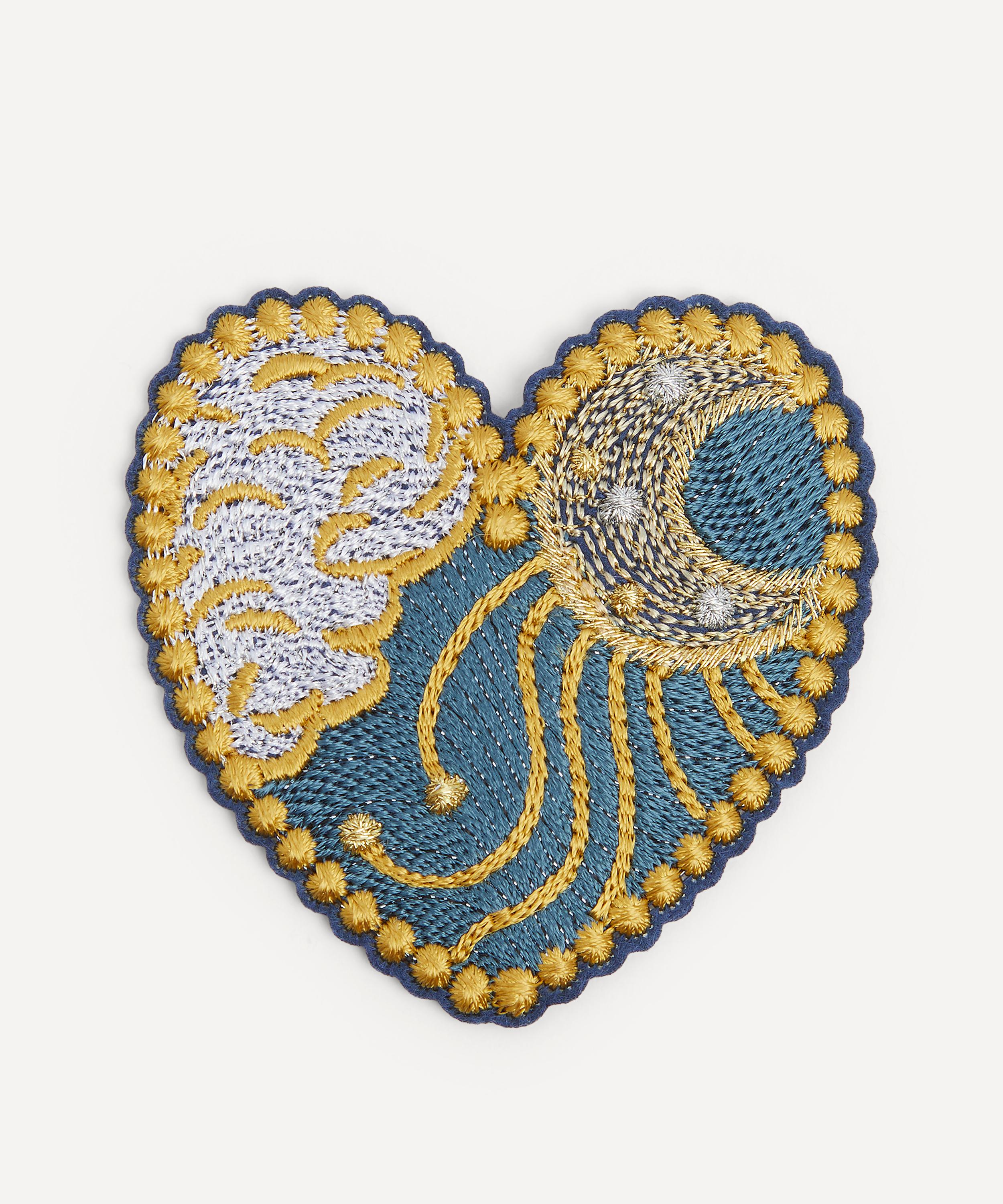 Hand and Lock - The Astrologer&rsquo;s Heart Patch Set image number 2