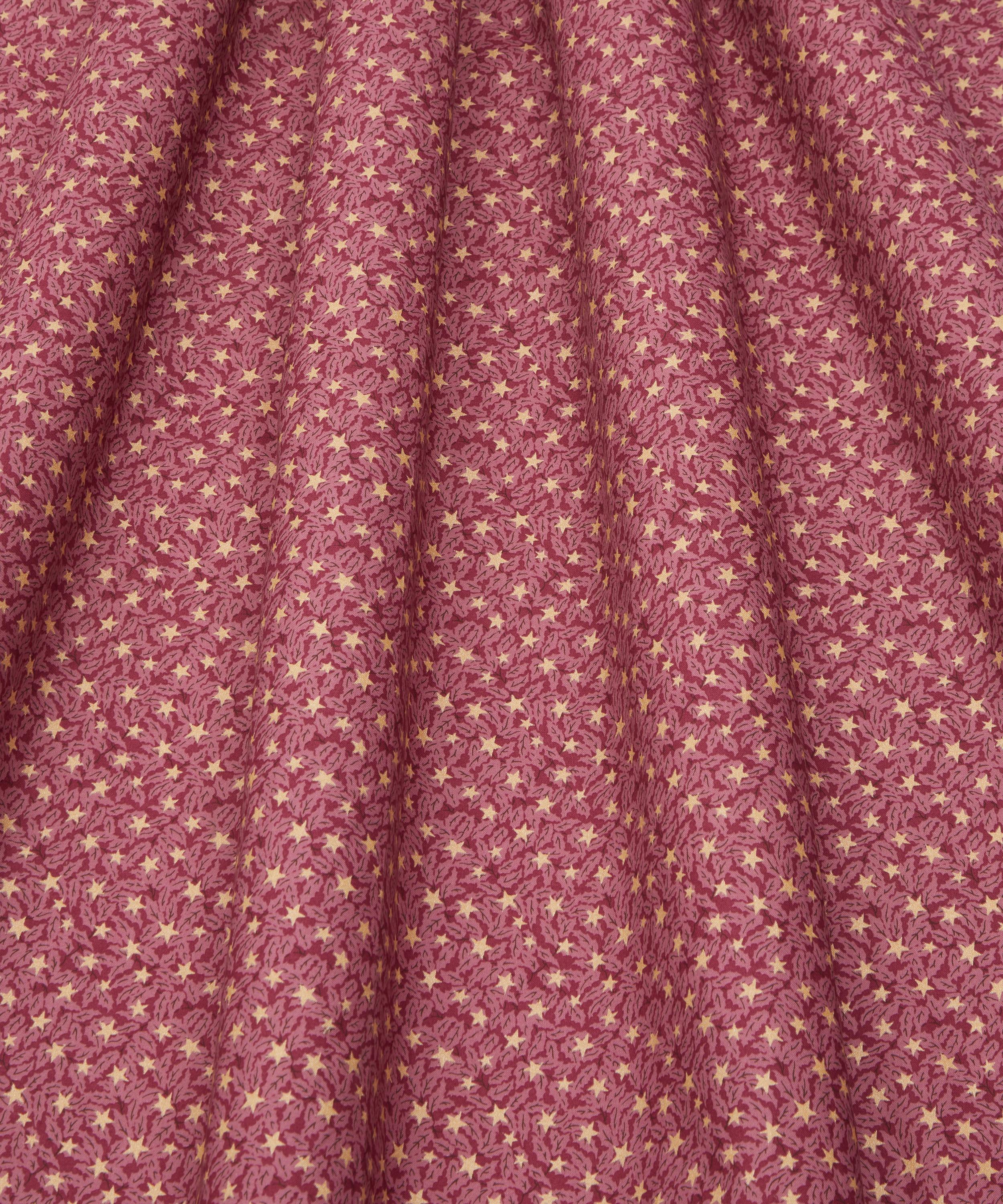 Liberty Fabrics - Holly Sparkle Lasenby Quilting Fabric image number 2