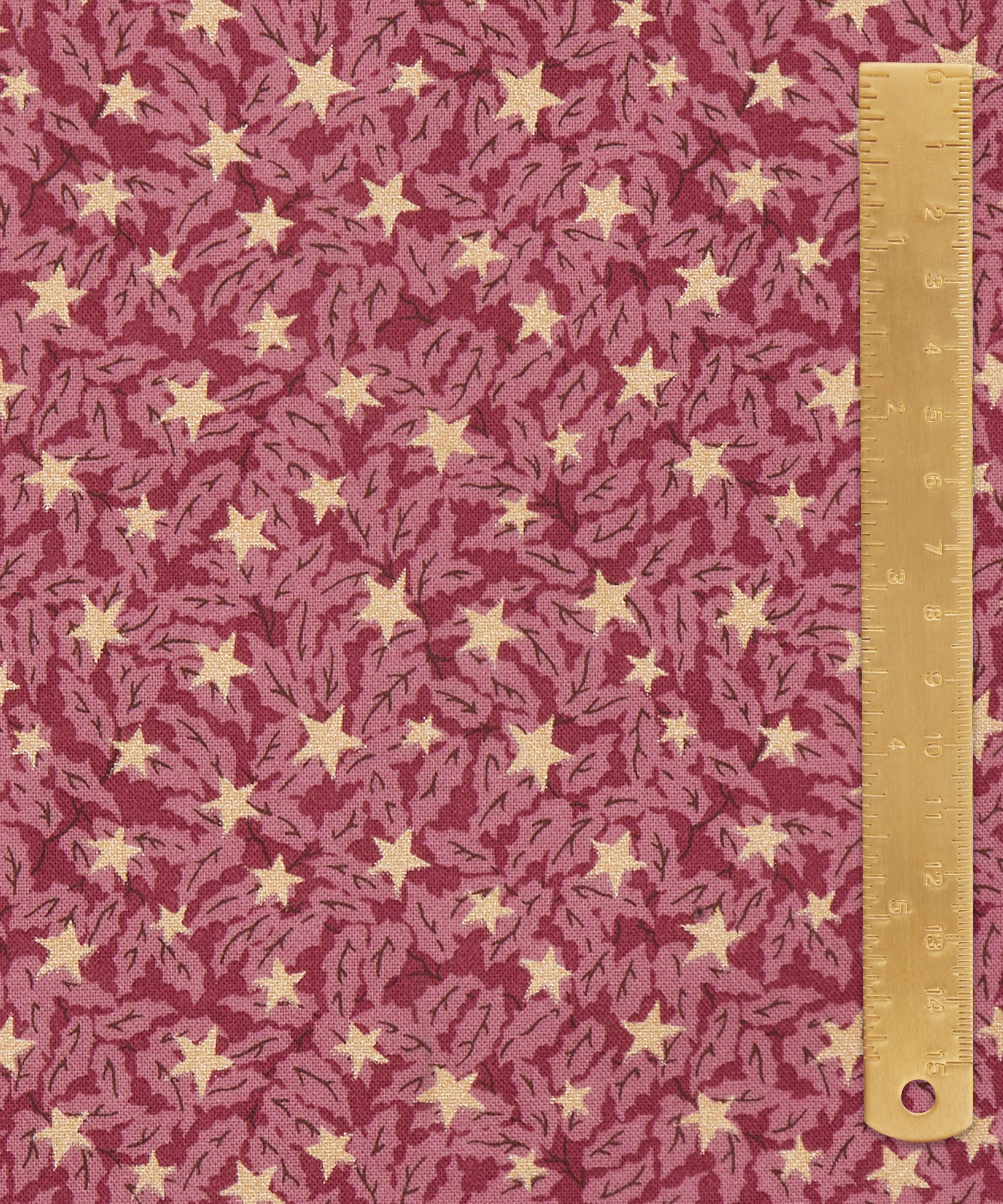 Liberty Fabrics - Holly Sparkle Lasenby Quilting Fabric image number 4
