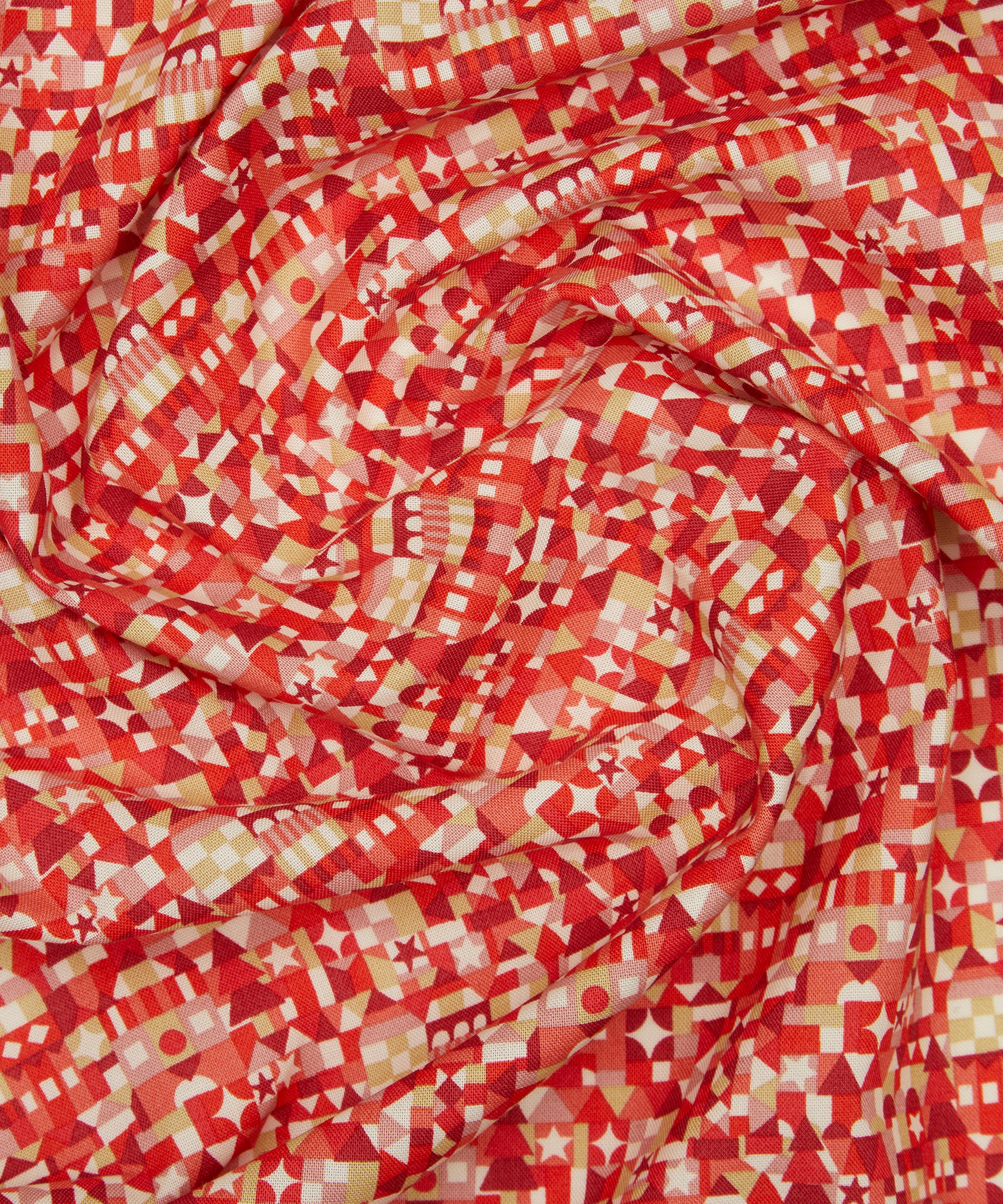 Liberty Fabrics - Festive Store Lasenby Quilting Fabric image number 3
