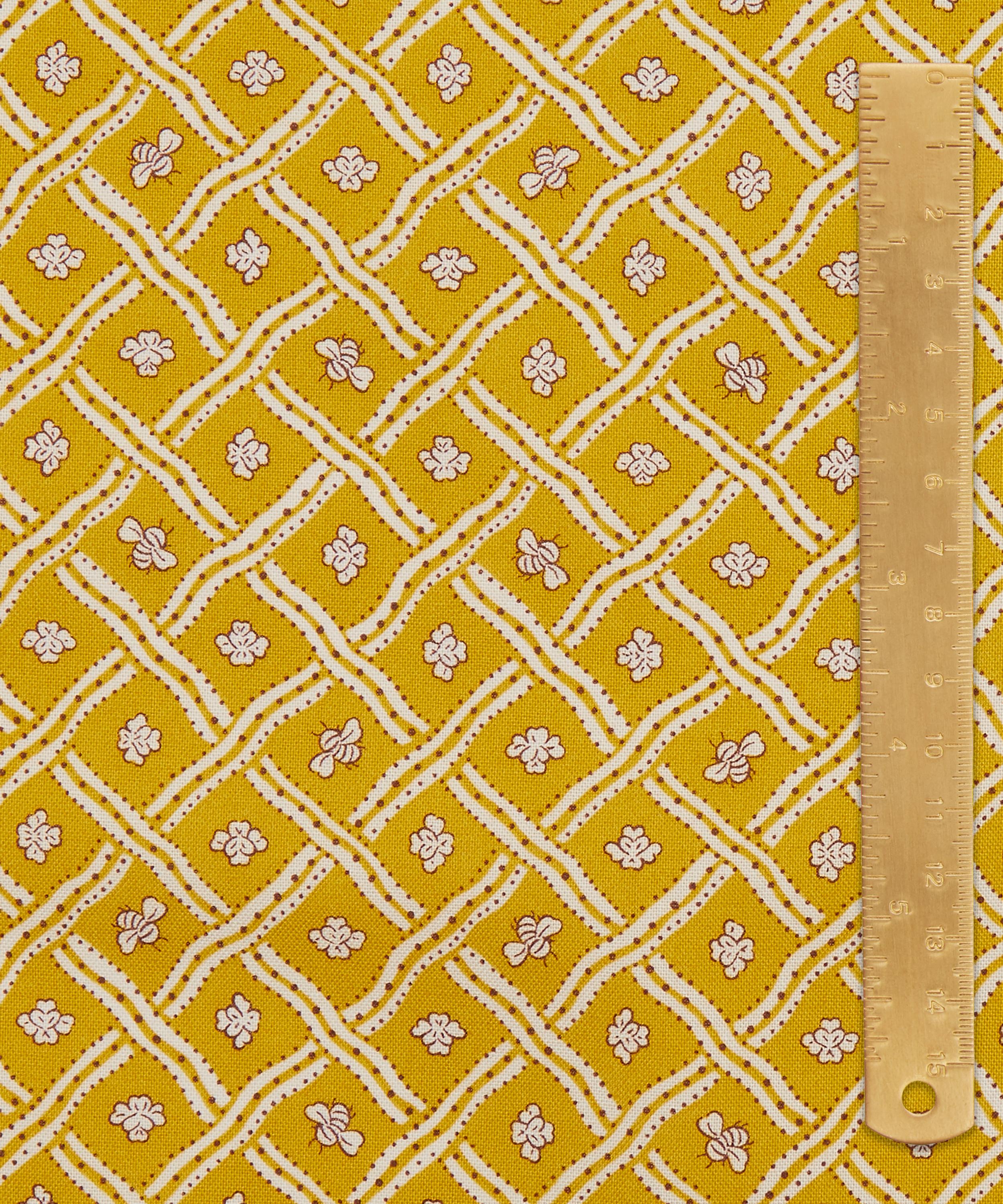 Liberty Fabrics - Bumble Trellis Lasenby Quilting Fabric image number 4