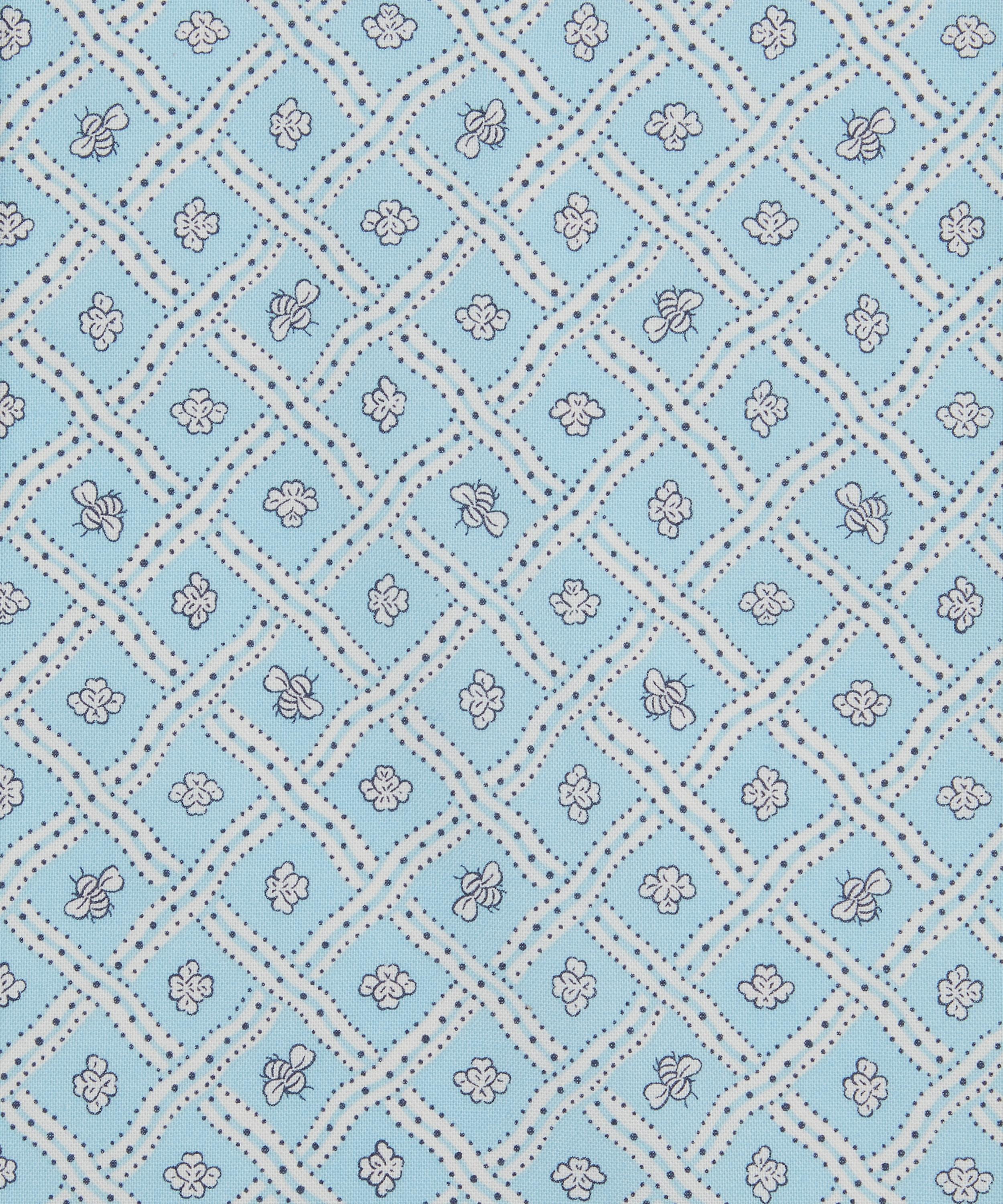Liberty Fabrics - Bumble Trellis Lasenby Quilting Fabric image number 0