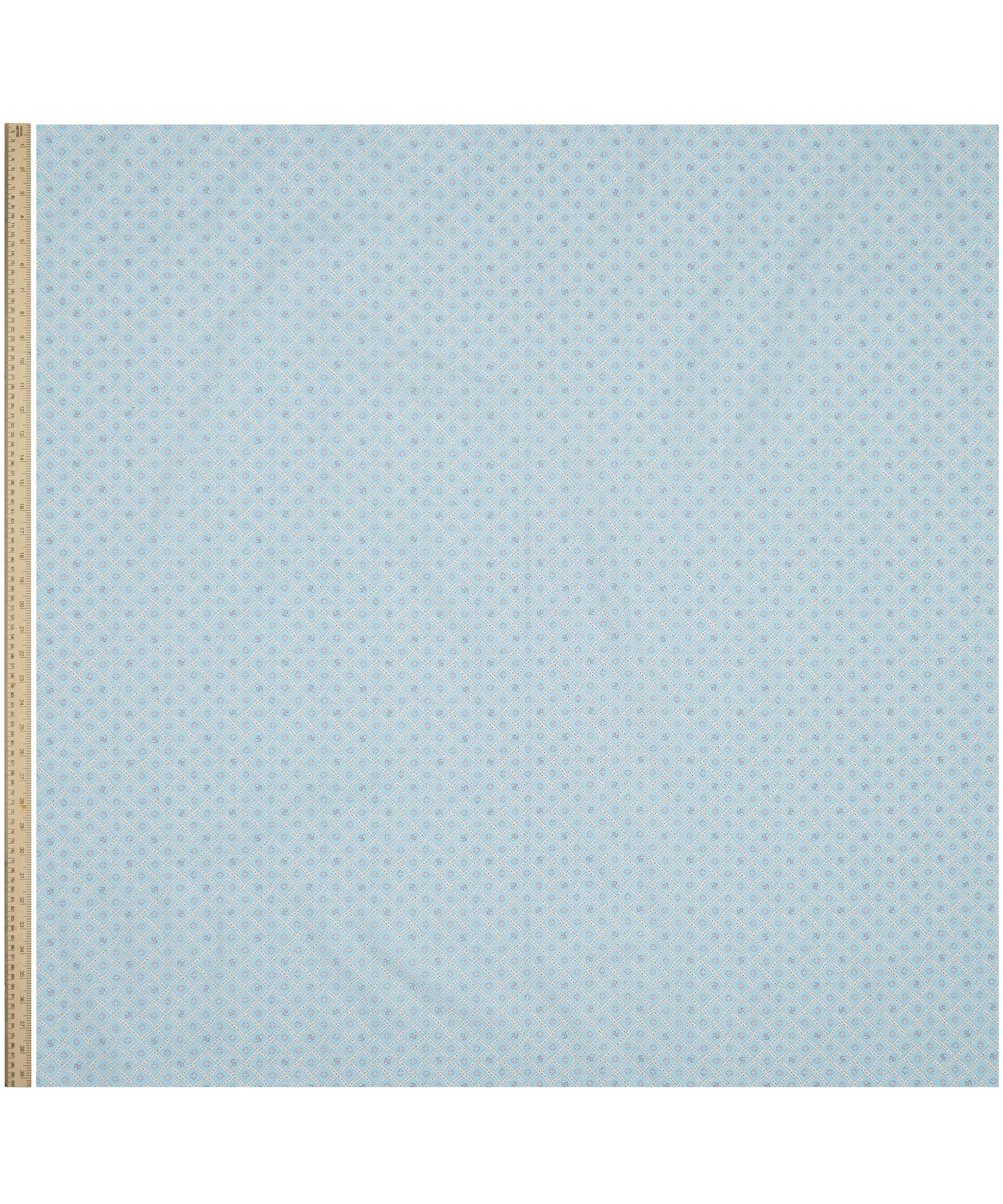Liberty Fabrics - Bumble Trellis Lasenby Quilting Fabric image number 1