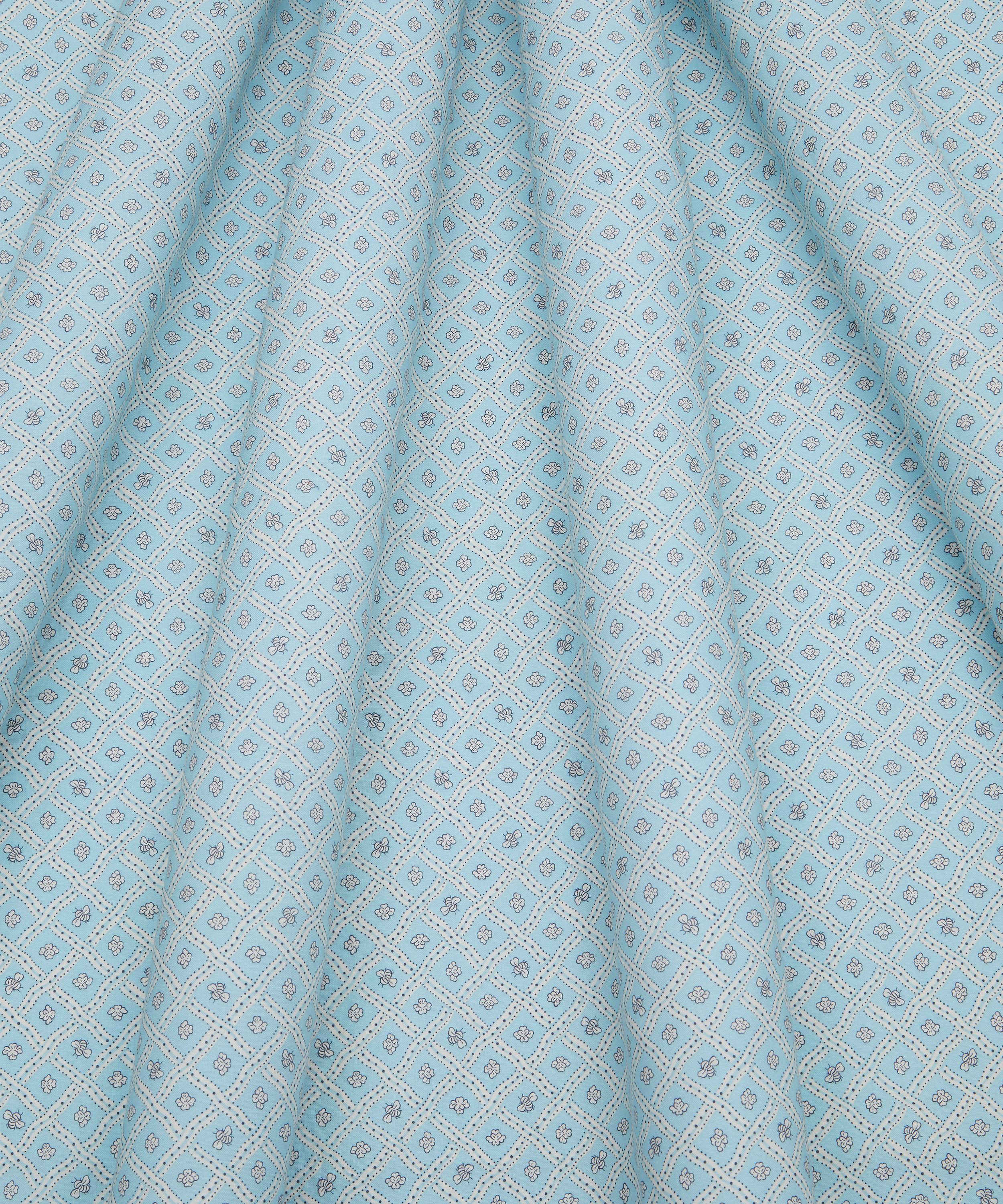 Liberty Fabrics - Bumble Trellis Lasenby Quilting Fabric image number 2