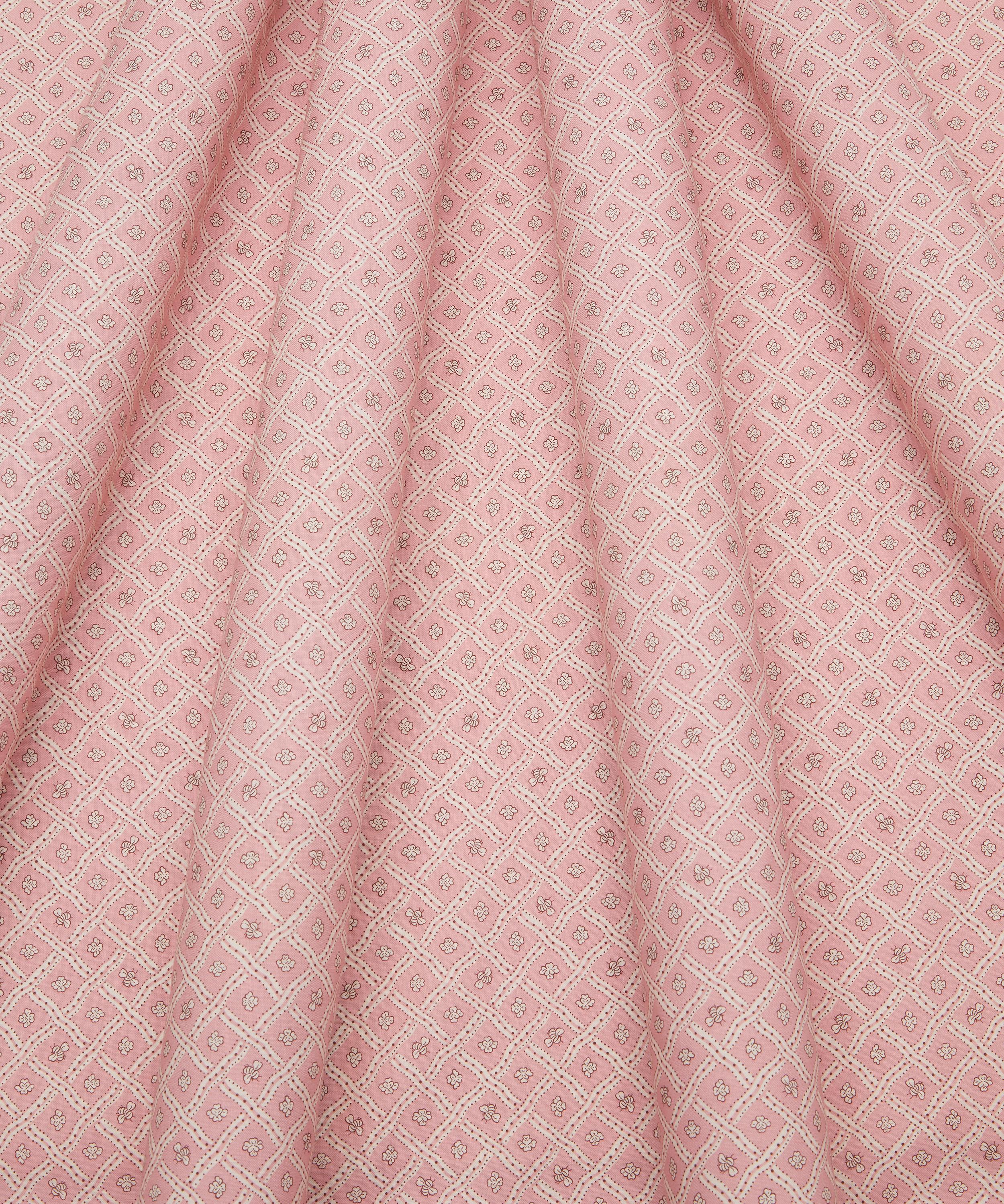 Liberty Fabrics - Bumble Trellis Lasenby Quilting Fabric image number 2