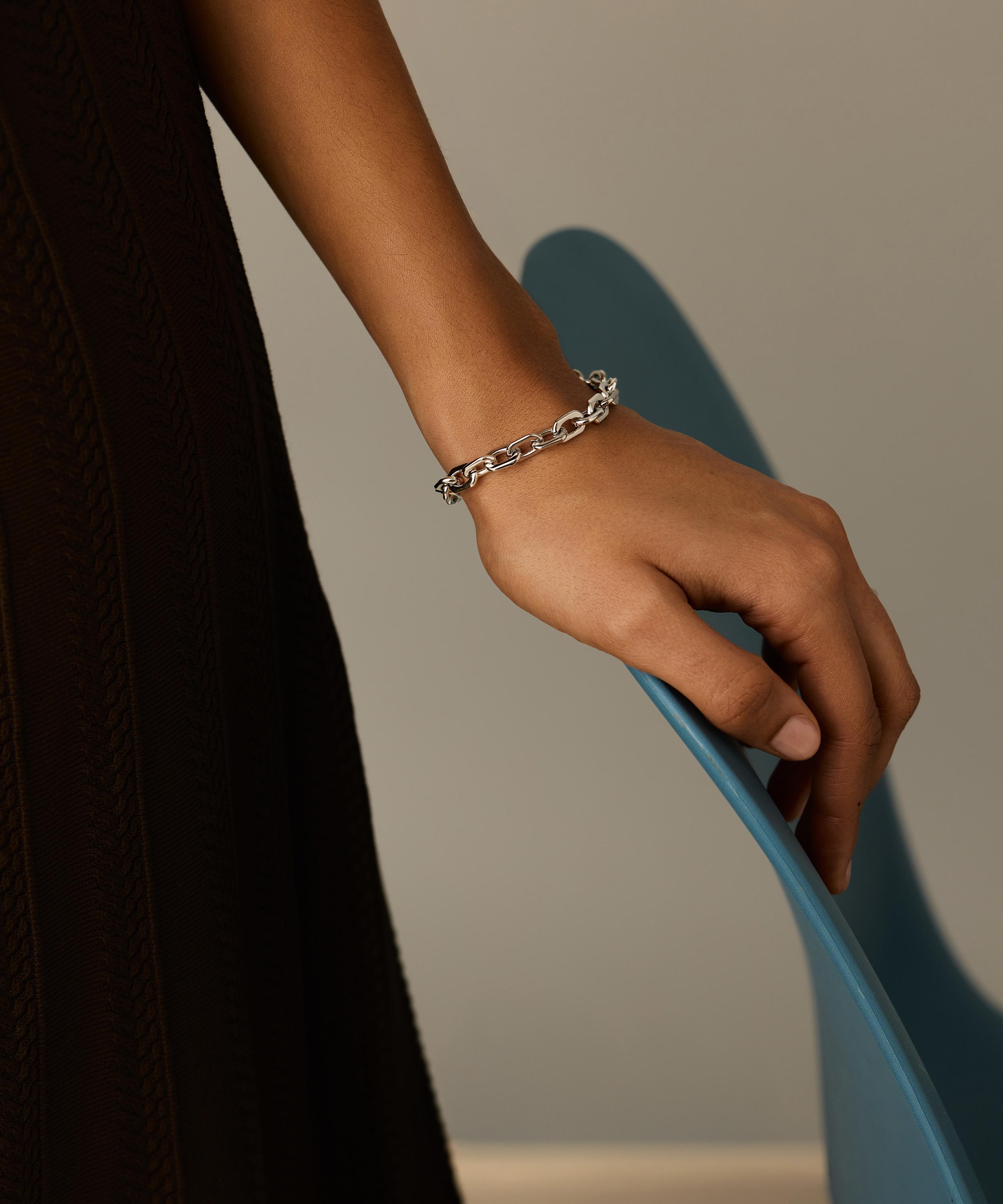 Missoma - Platinum-Plated Square Paperclip Chain Bracelet image number 1