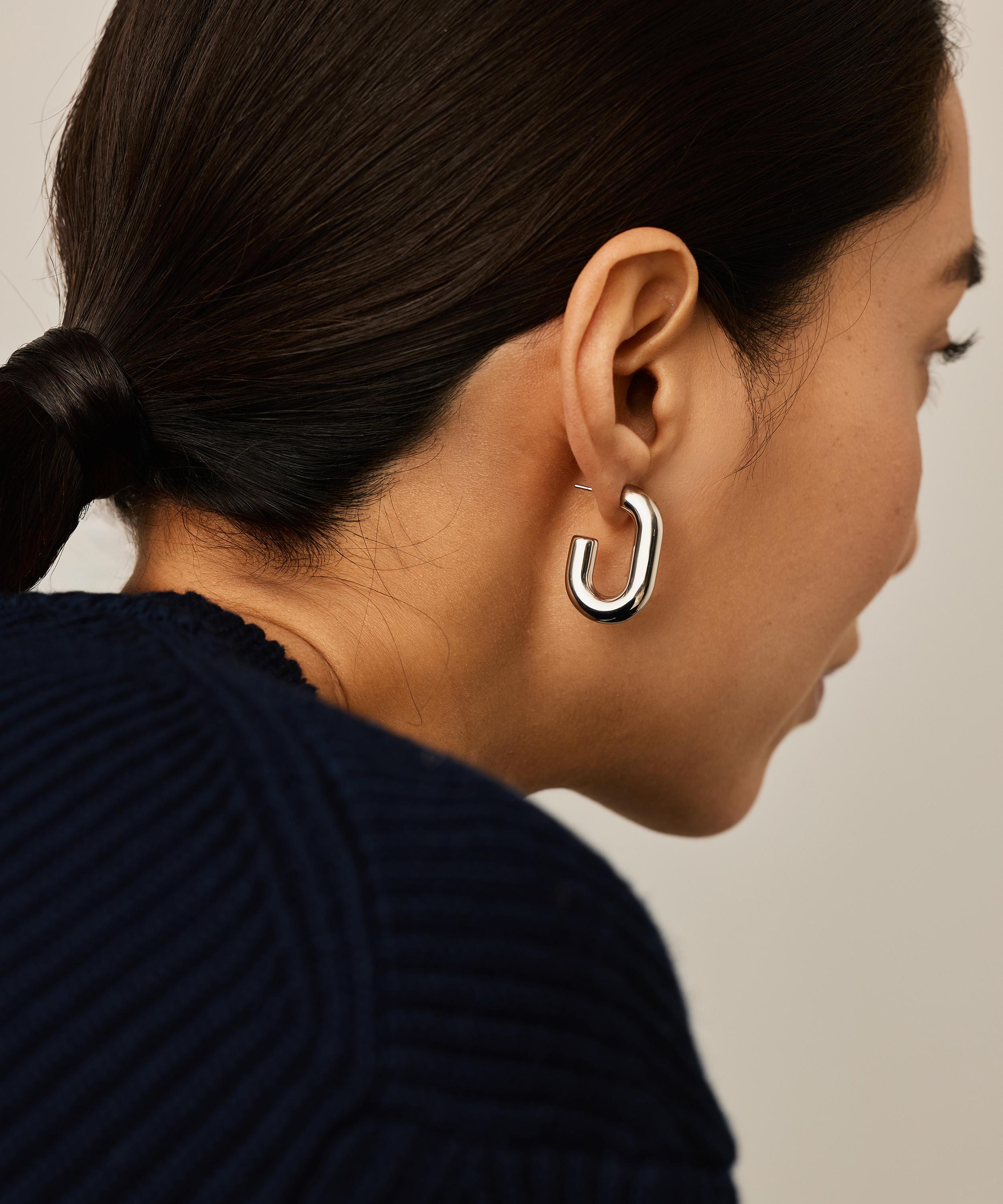 Missoma - Platinum-Plated Chubby Oval Medium Hoop Earrings image number 1