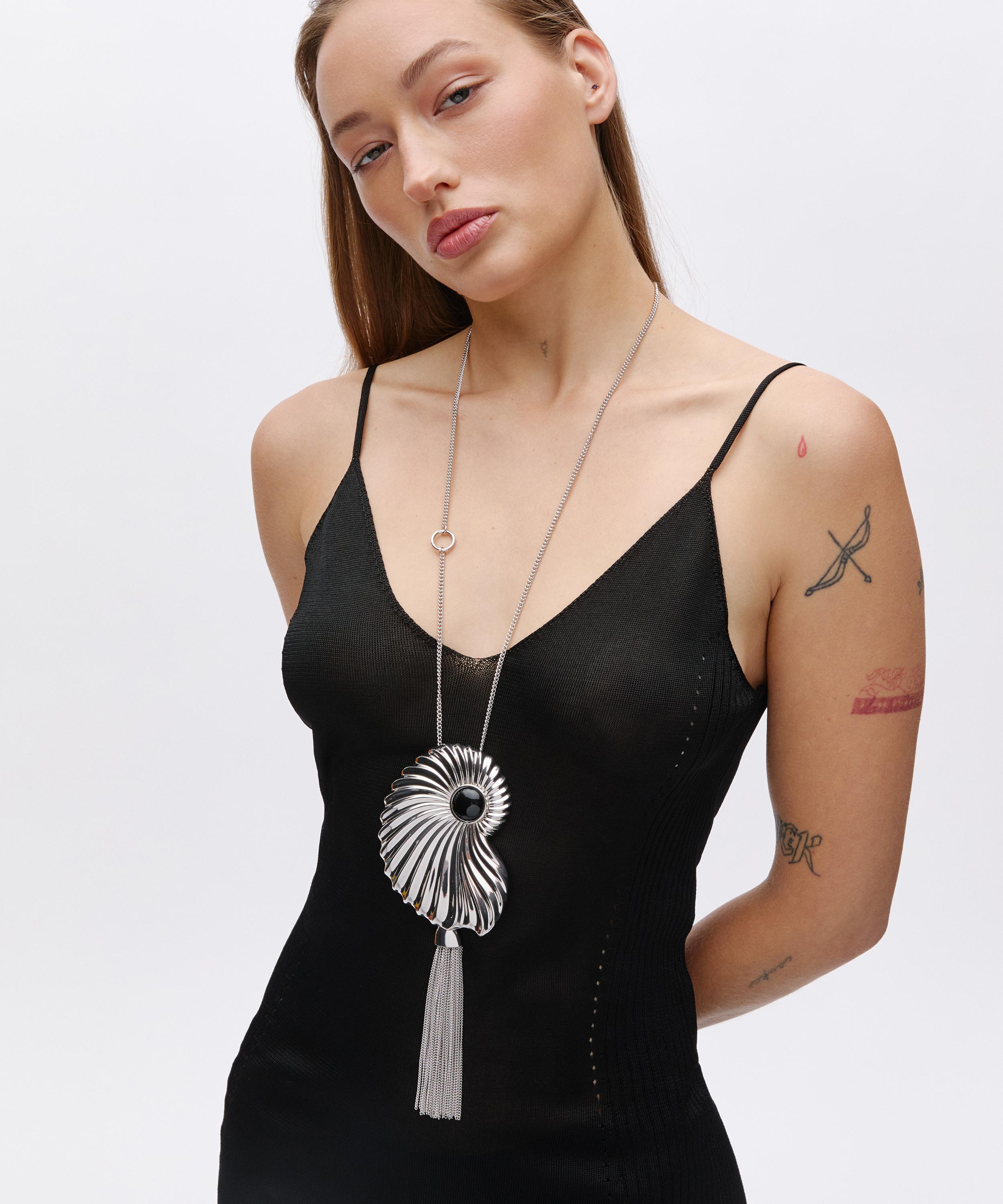 Julietta - Aveline Pendant Necklace image number 1