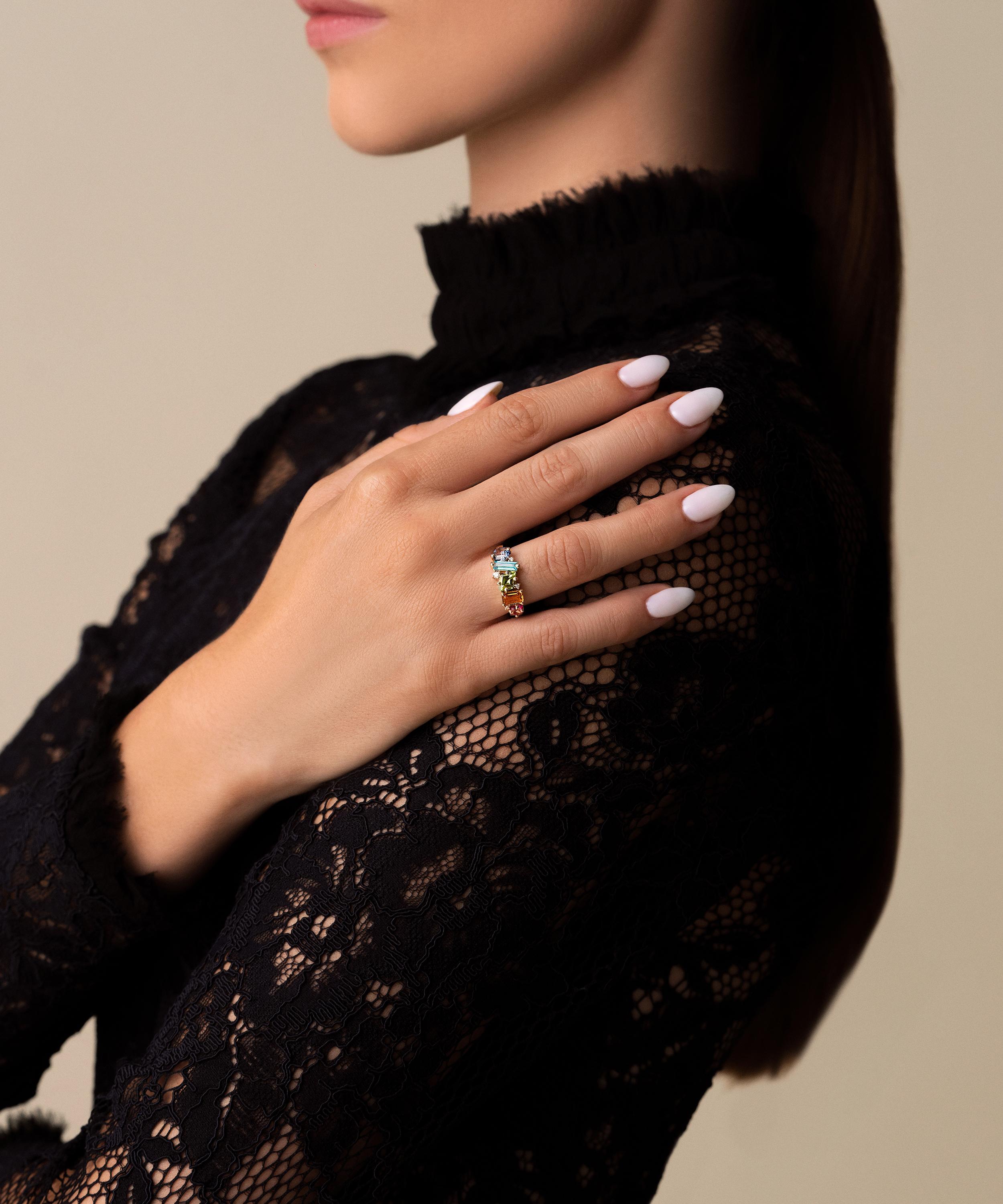 Suzanne Kalan - 14ct Gold Nadima Glimmer Band Ring image number 1