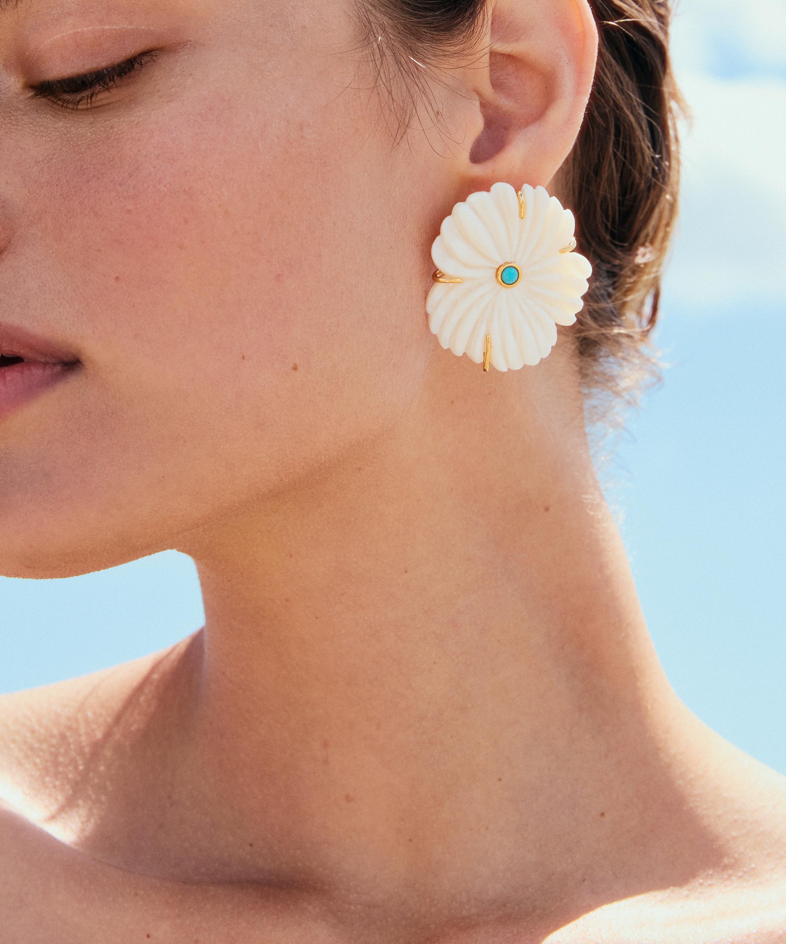 Lizzie Fortunato - Gold-Plated New Bloom Stud Earrings image number 1