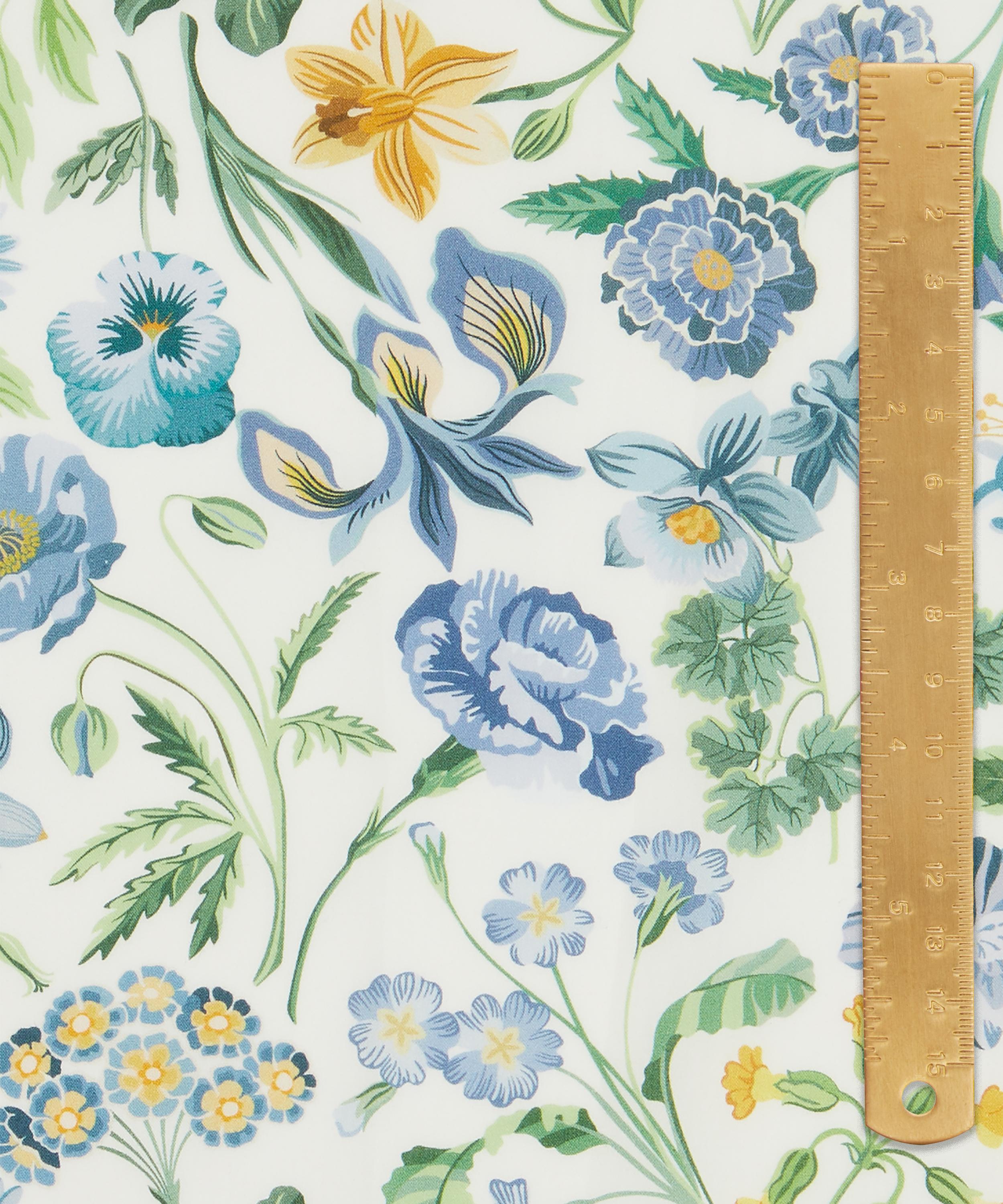 Liberty Fabrics - Shakespeare's Sonnet Tana Lawn&trade; Cotton image number 4