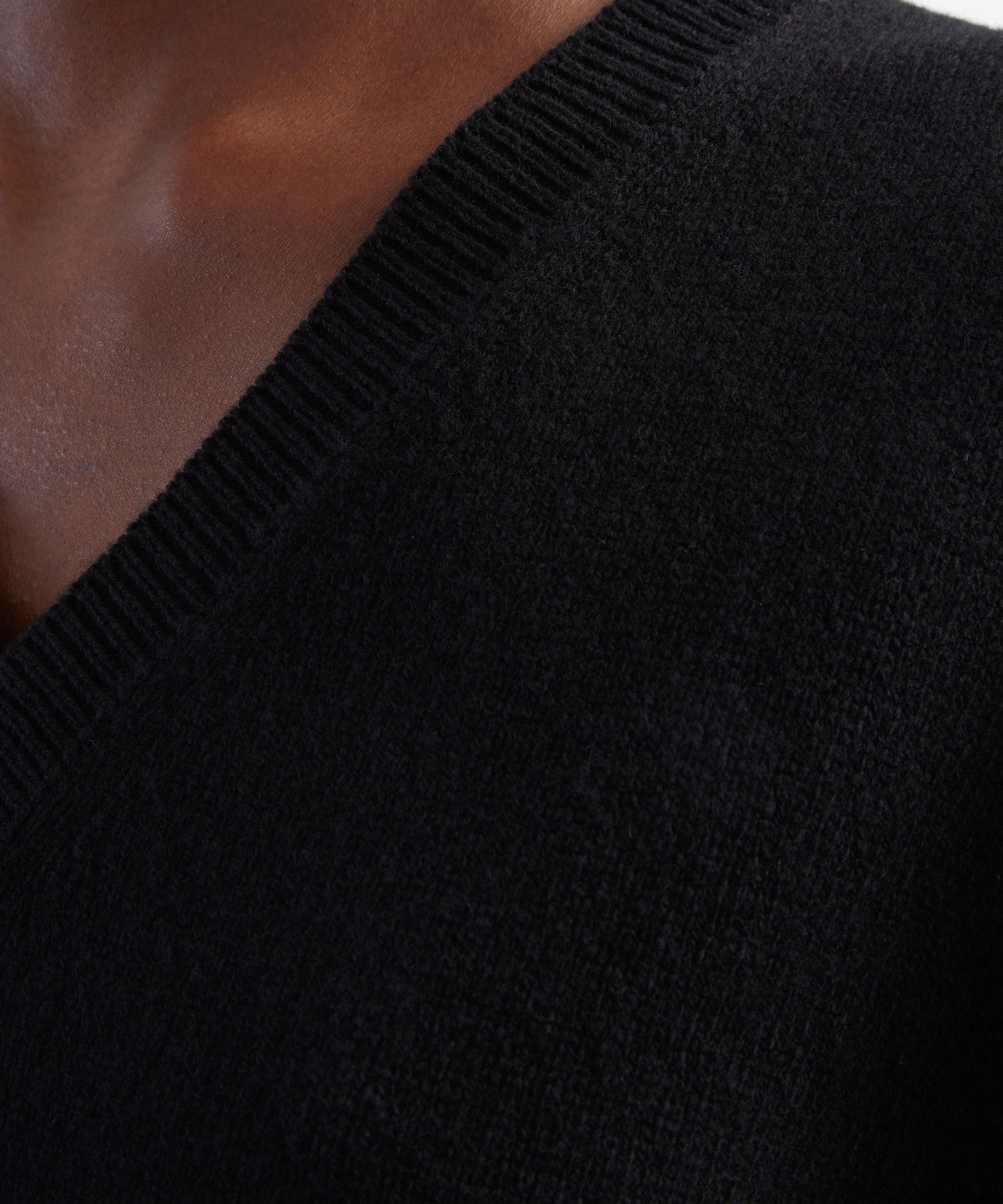 &Daughter - Innes Slouch V-Neck Jumper image number 4