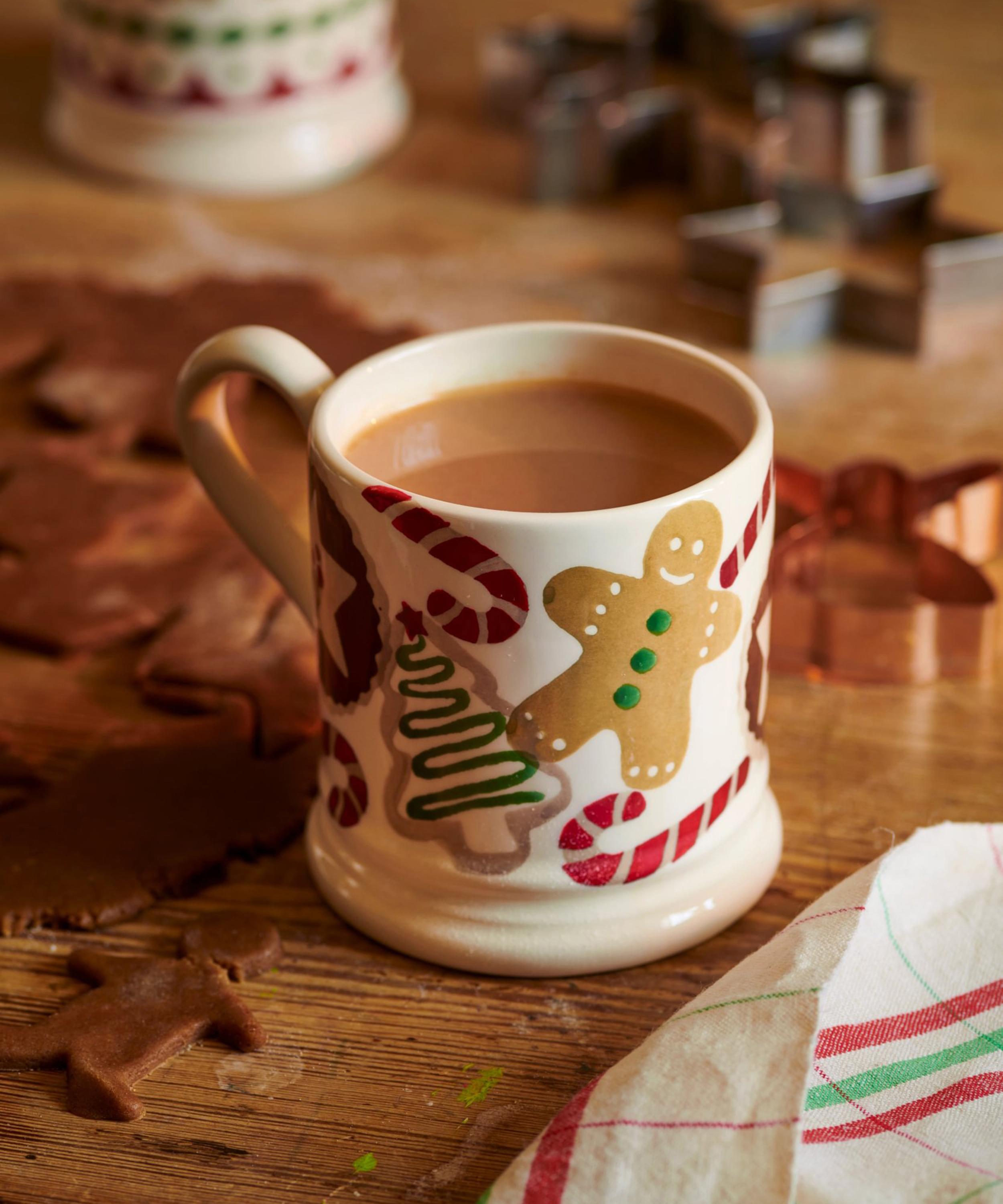 Emma Bridgewater - Christmas Treats Half-Pint Mug image number 1