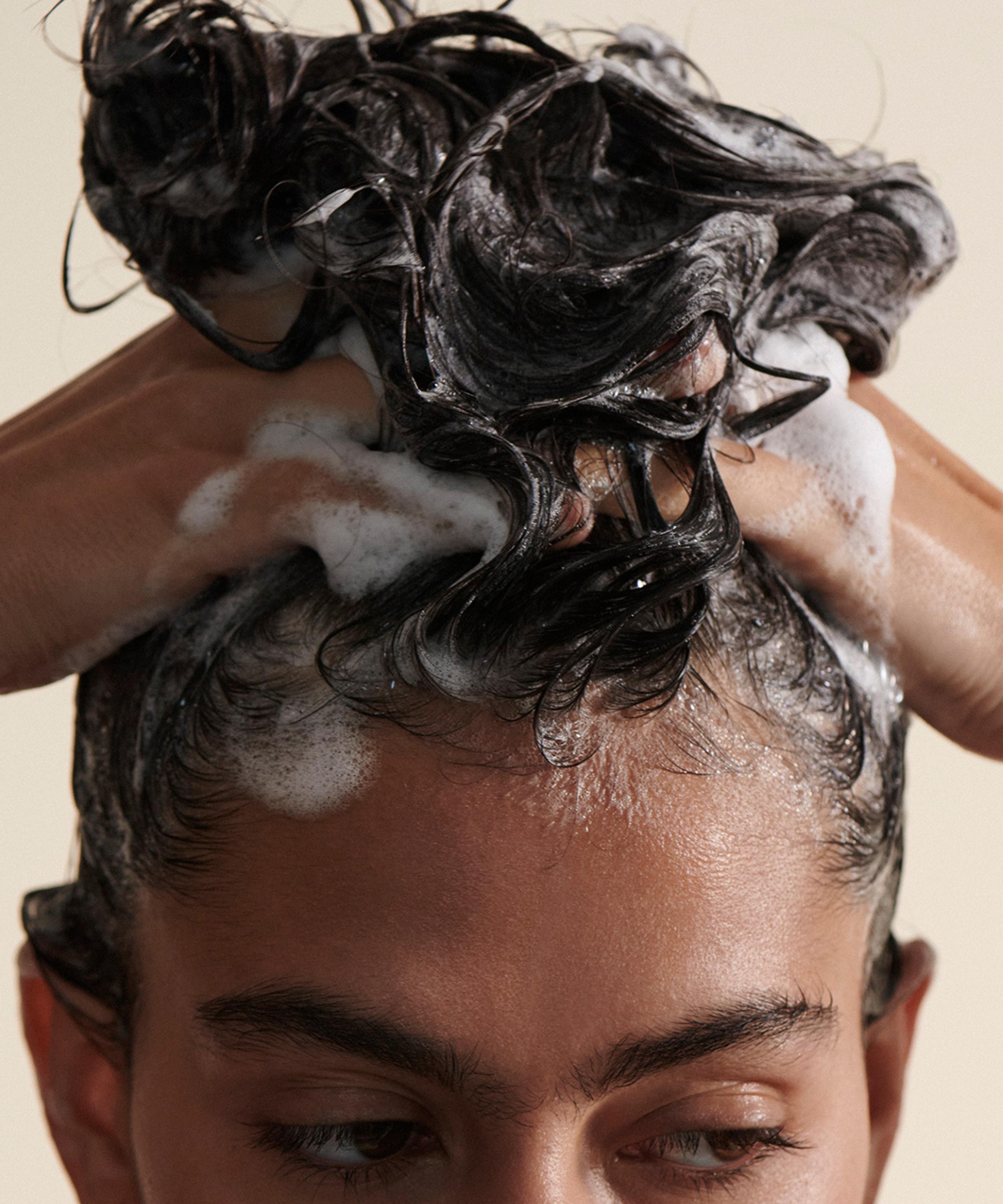 Kat Burki - Bio-Ferment Renewing Shampoo 250ml image number 5