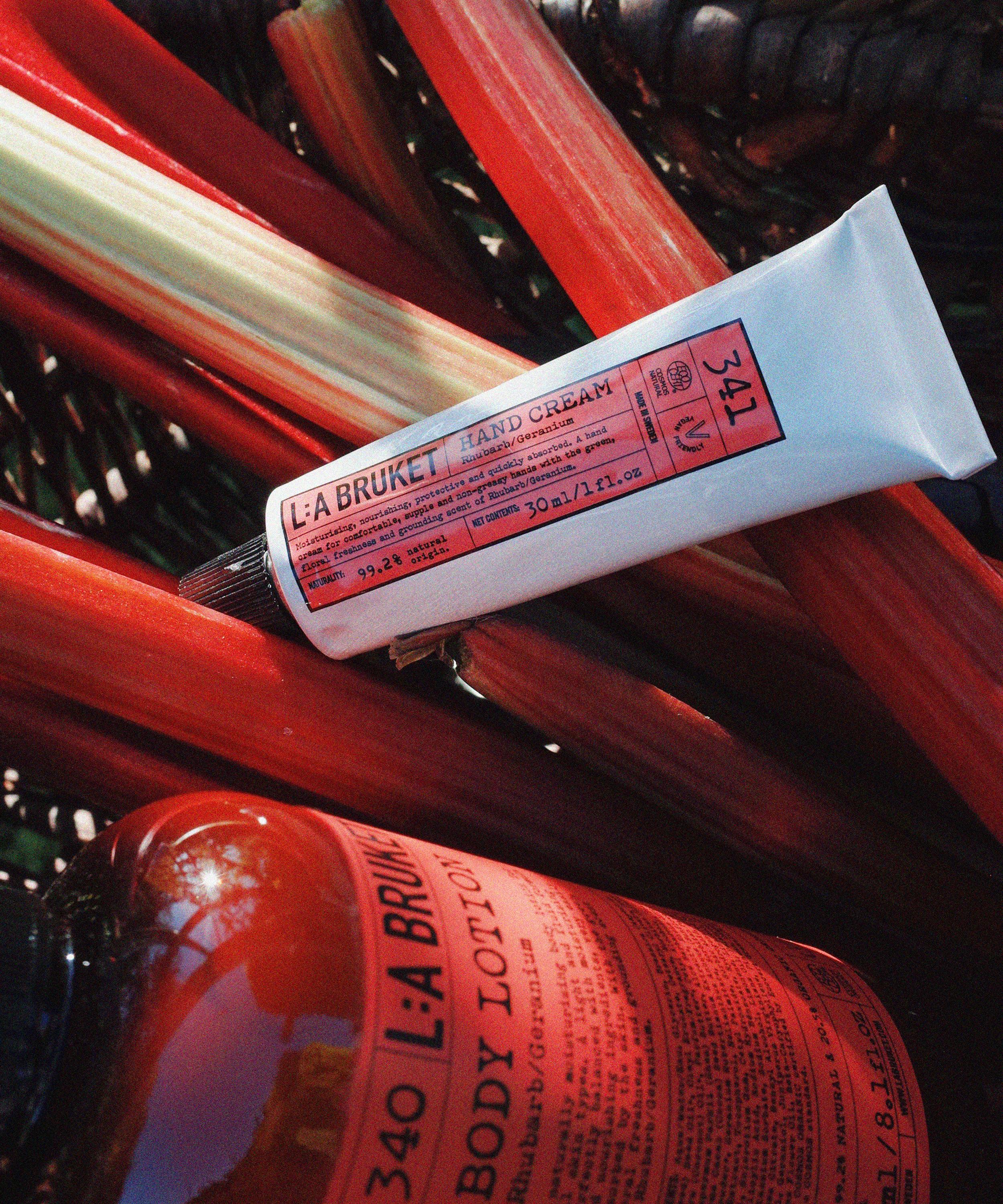 L:A Bruket - Hand Cream Rhubarb and Geranium 30ml image number 1