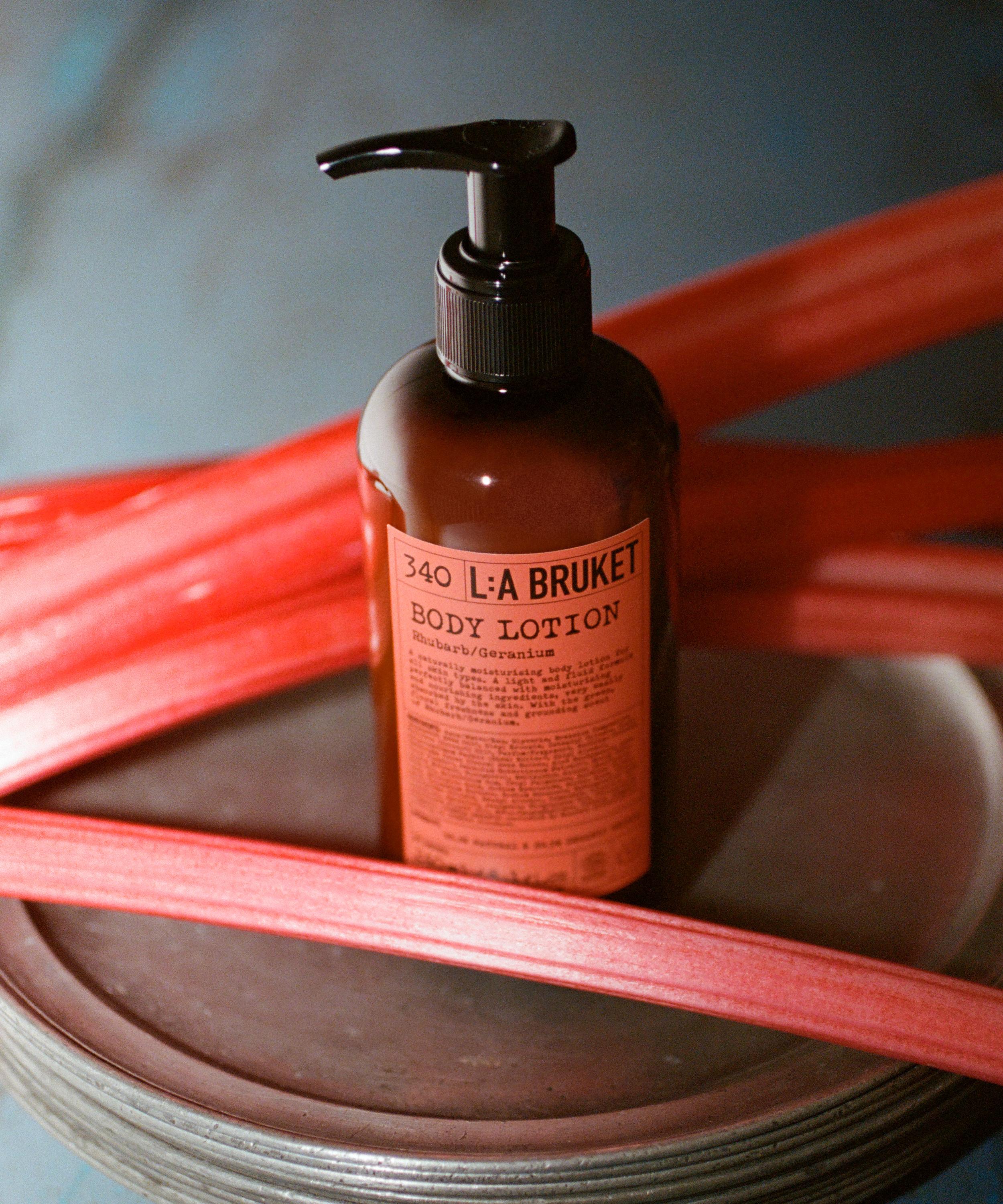 L:A Bruket - Body Lotion Rhubarb and Geranium 240ml image number 1
