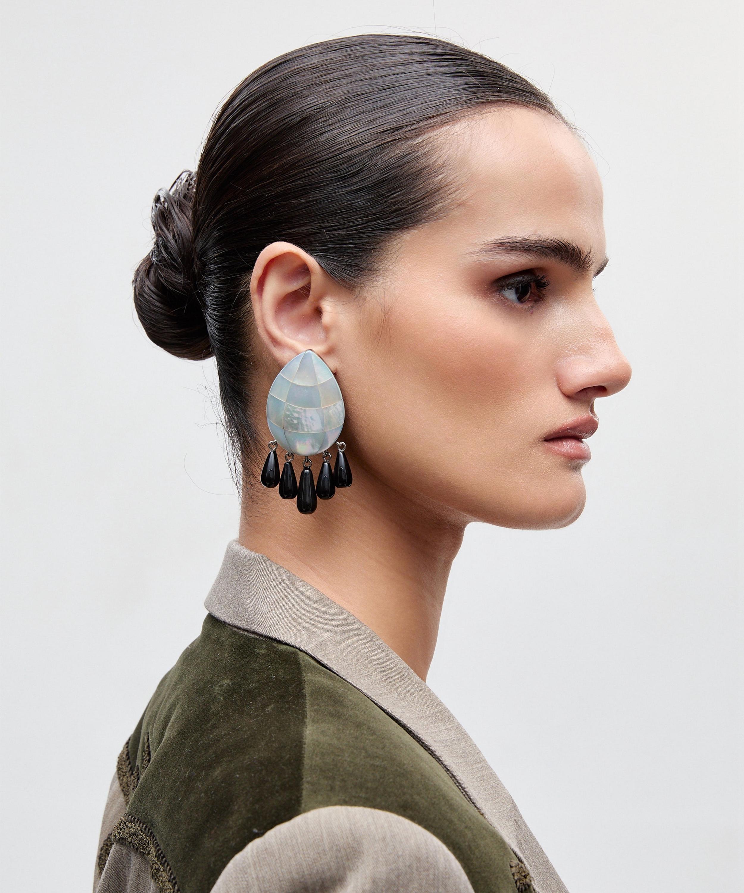 Julietta - Rhodium-Plated Lucia Clip-On Earrings with Black Onyx image number 1
