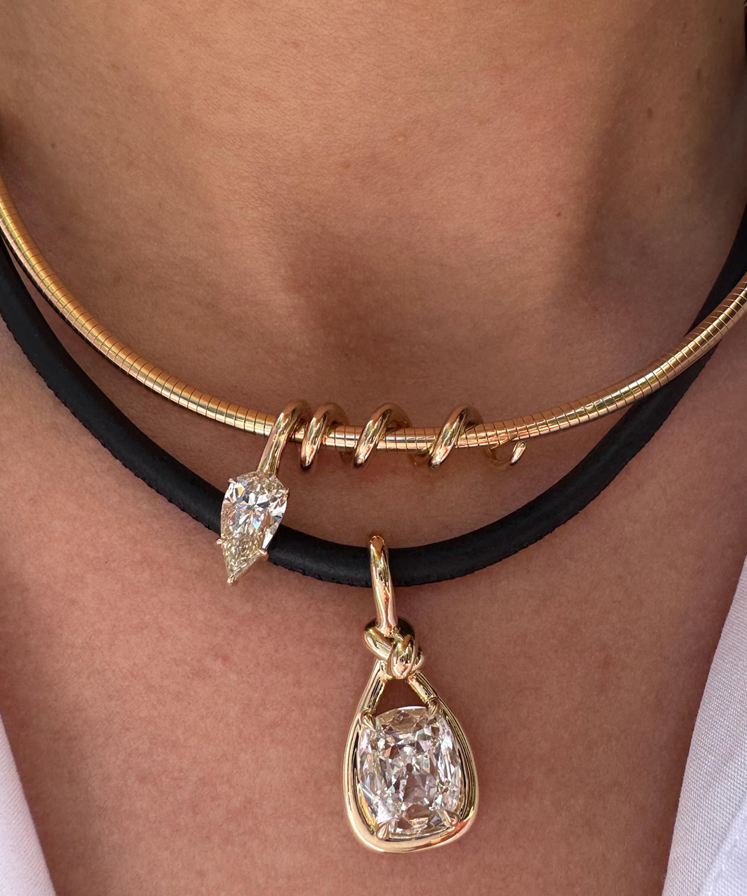 Vice Versa - 14ct Gold Boa Necklace image number 2