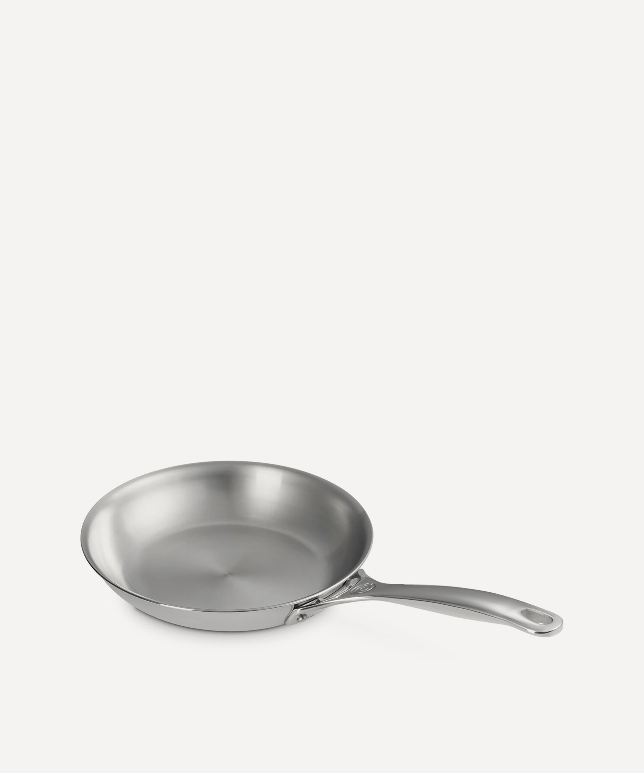 Le Creuset - Signature Stainless Steel Uncoated Shallow 20cm Frying Pan image number 2