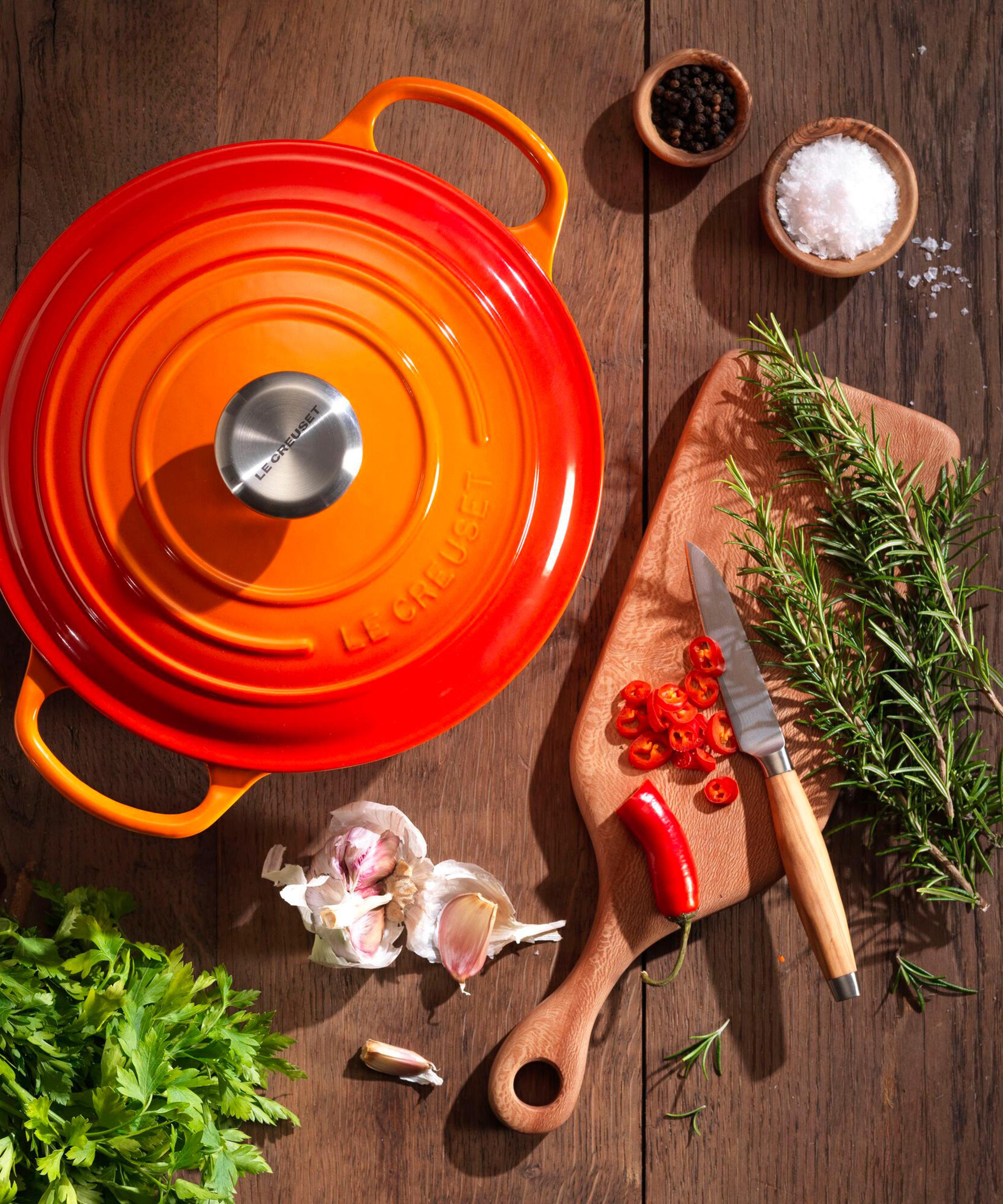 Le Creuset - Signature Cast Iron 24cm Round Casserole in Volcanic image number 5