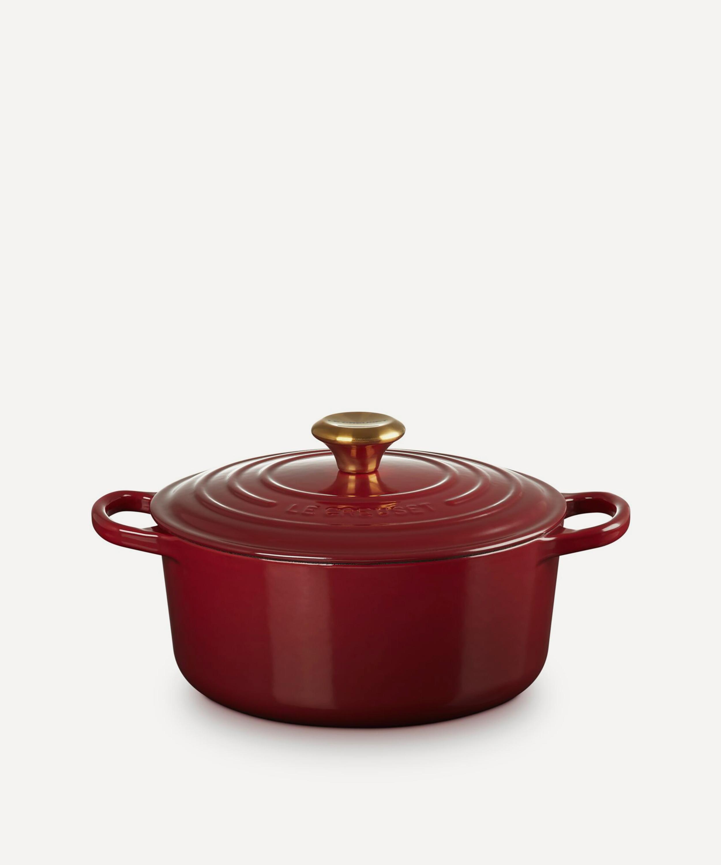 Le Creuset - Signature Cast Iron 24cm Round Casserole in Garnet image number 0