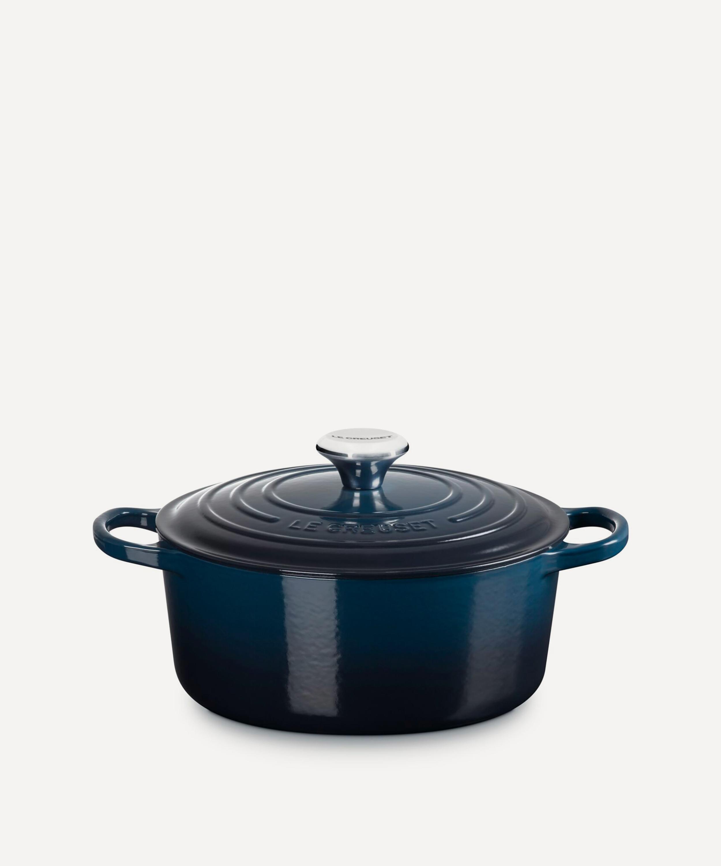 Le Creuset - Signature Cast Iron 24cm Round Casserole in Nuit