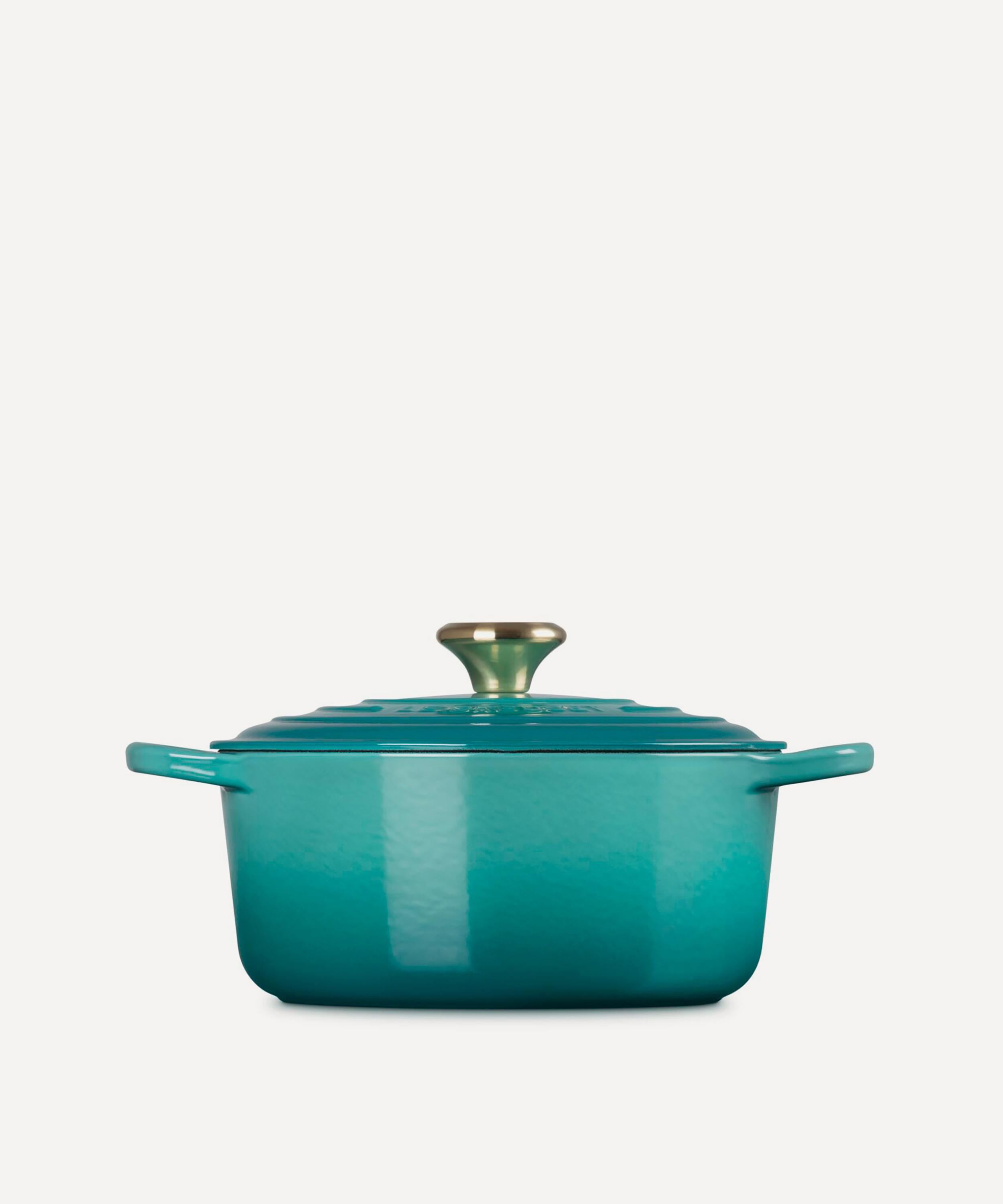 Le Creuset - Signature Cast Iron 24cm Round Casserole in Bleu Riviera image number 2