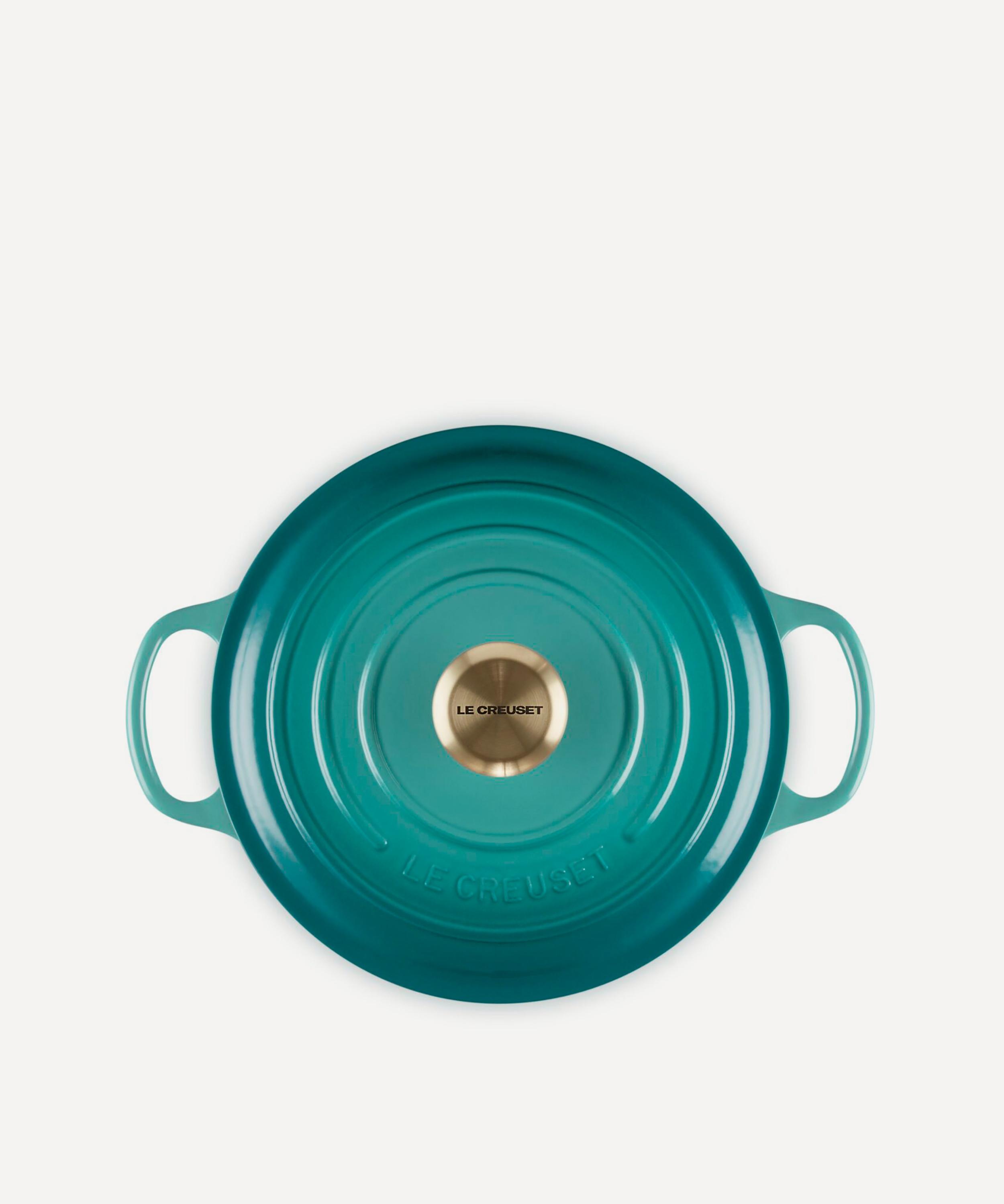 Le Creuset - Signature Cast Iron 24cm Round Casserole in Bleu Riviera image number 4