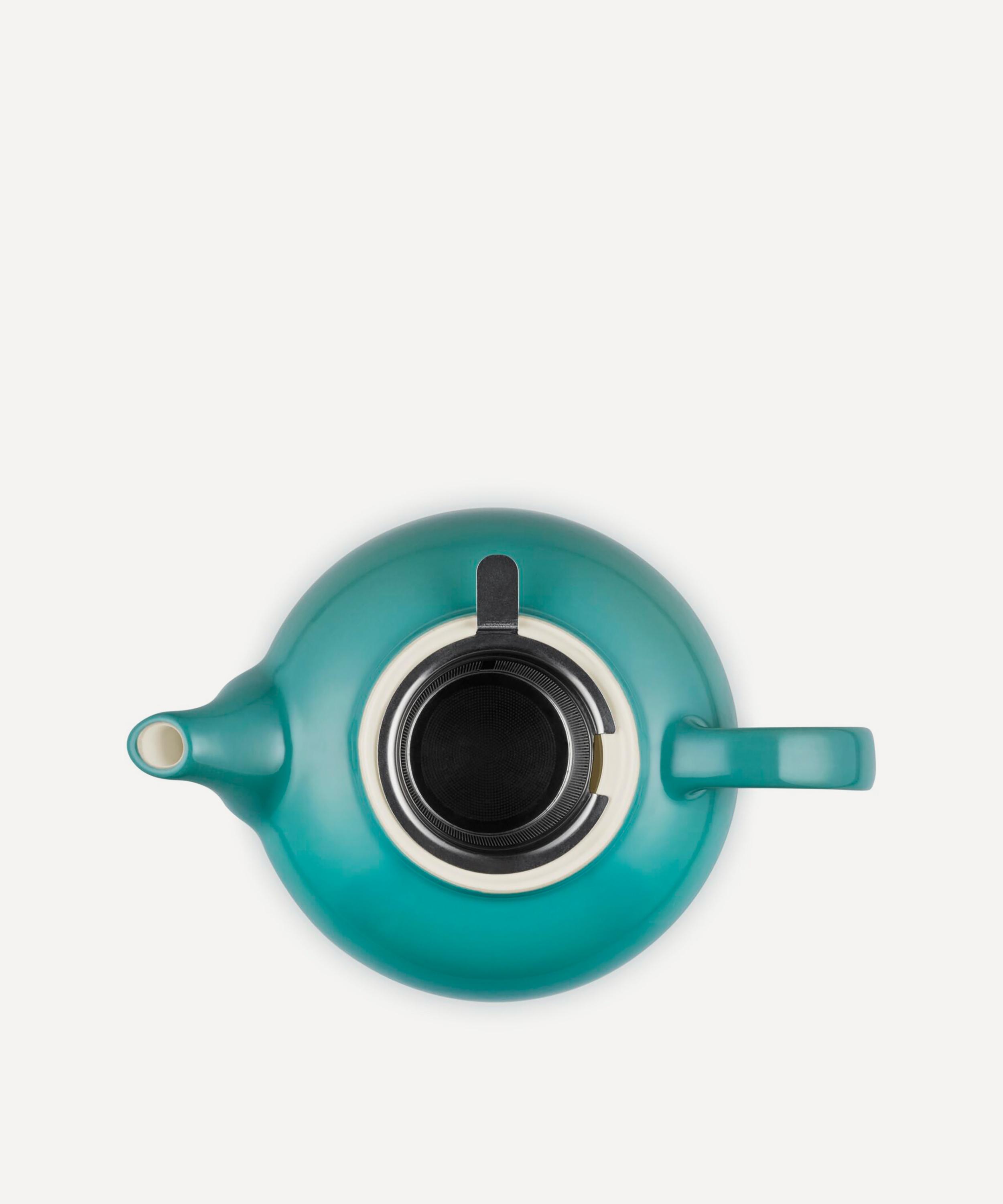 Le Creuset - Classic Stoneware Teapot in Bleu Riviera image number 3
