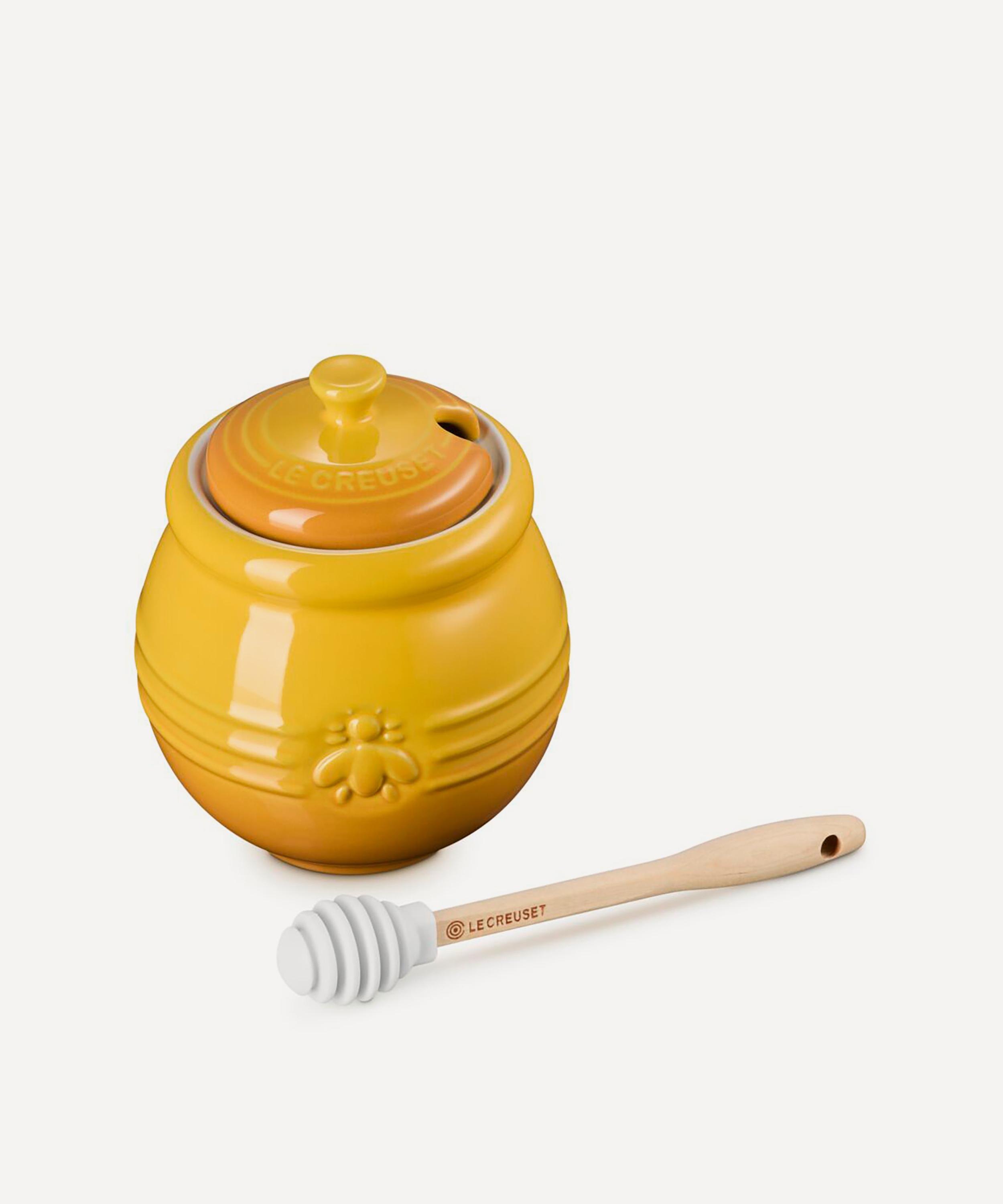 Le Creuset - Stoneware Honey Pot and Dipper Set in Nectar image number 1