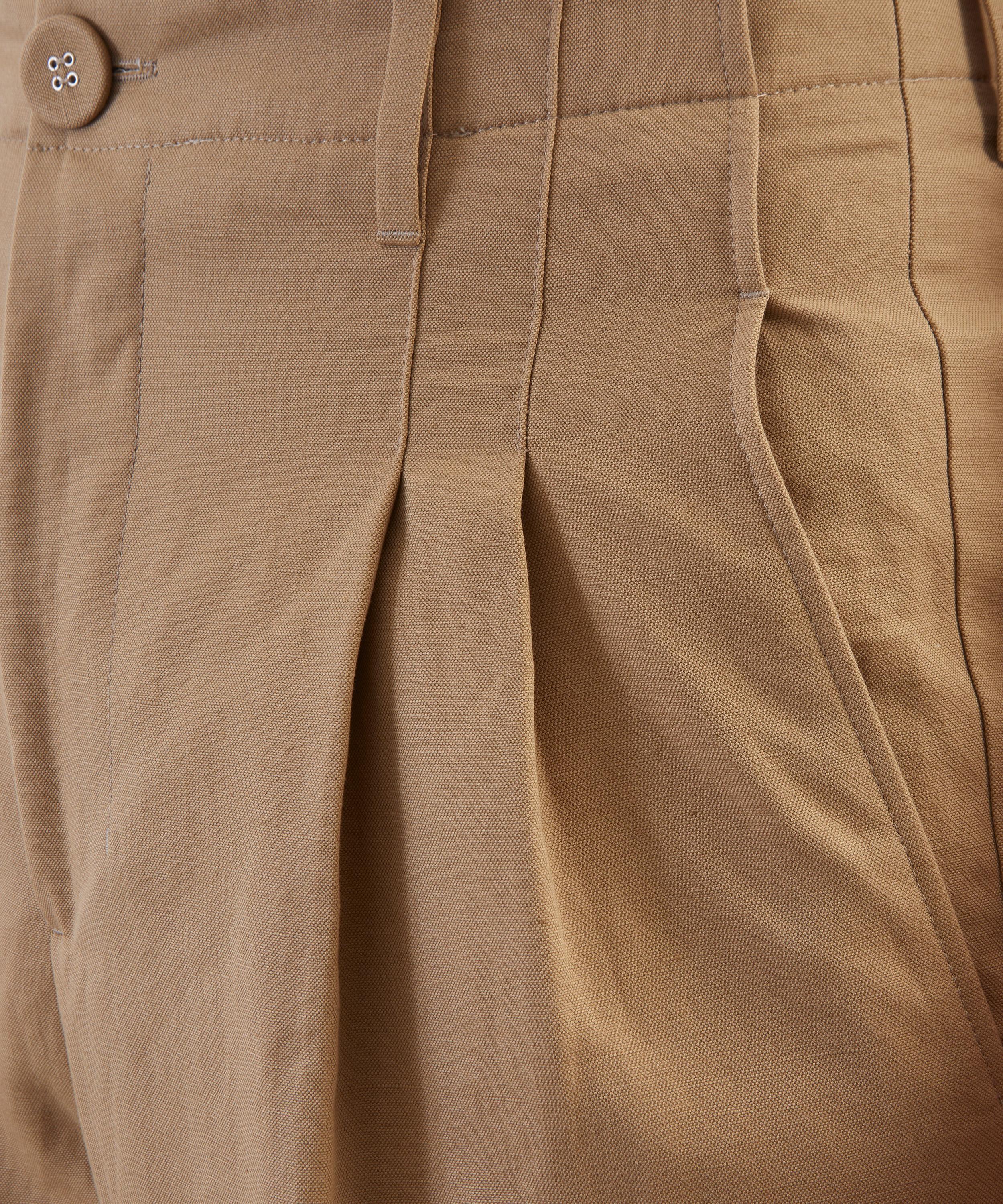 Ami - High-Waisted Carrot-Fit Trousers image number 4