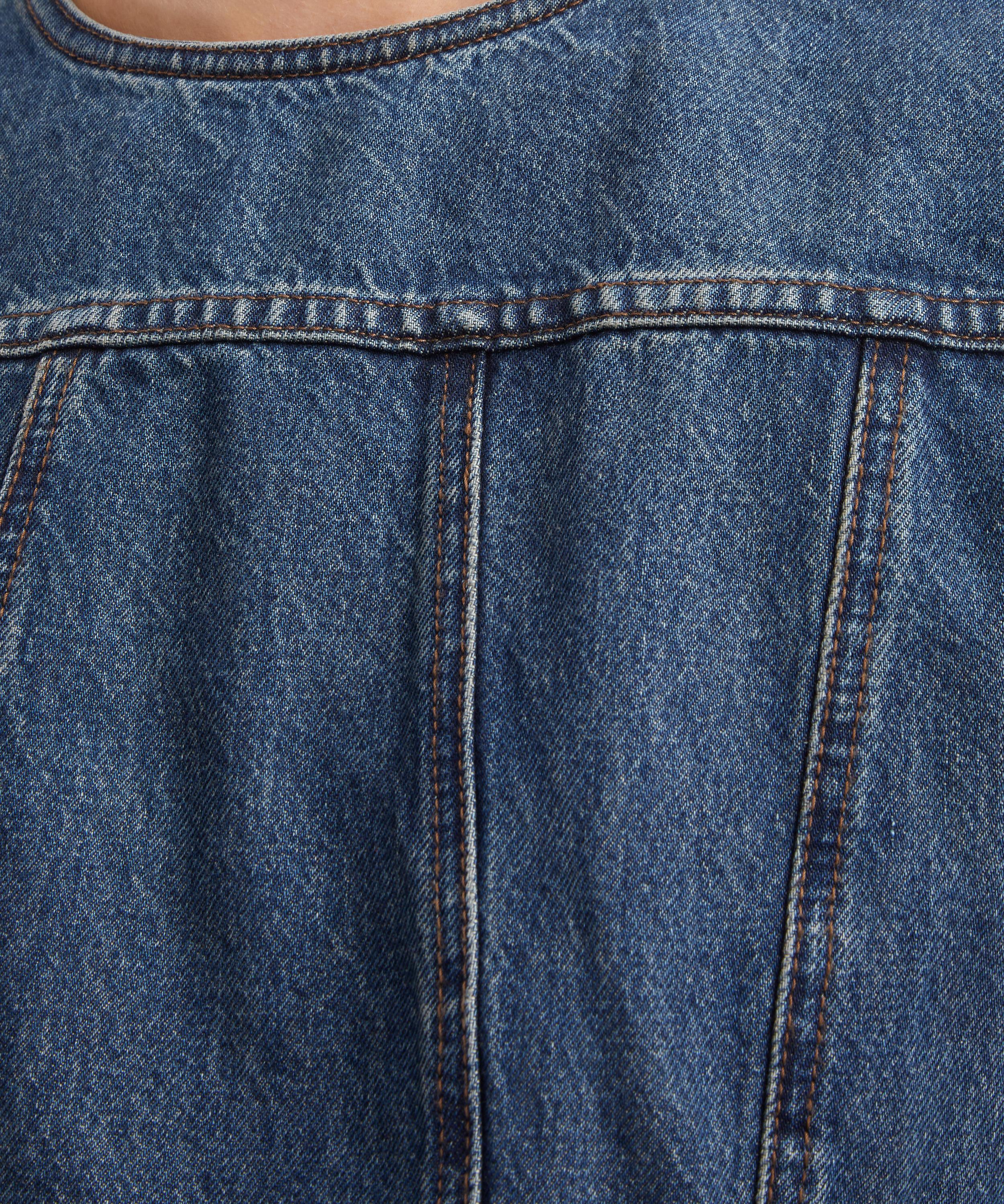 DALA - Closed Back Top in Archive Blue image number 4