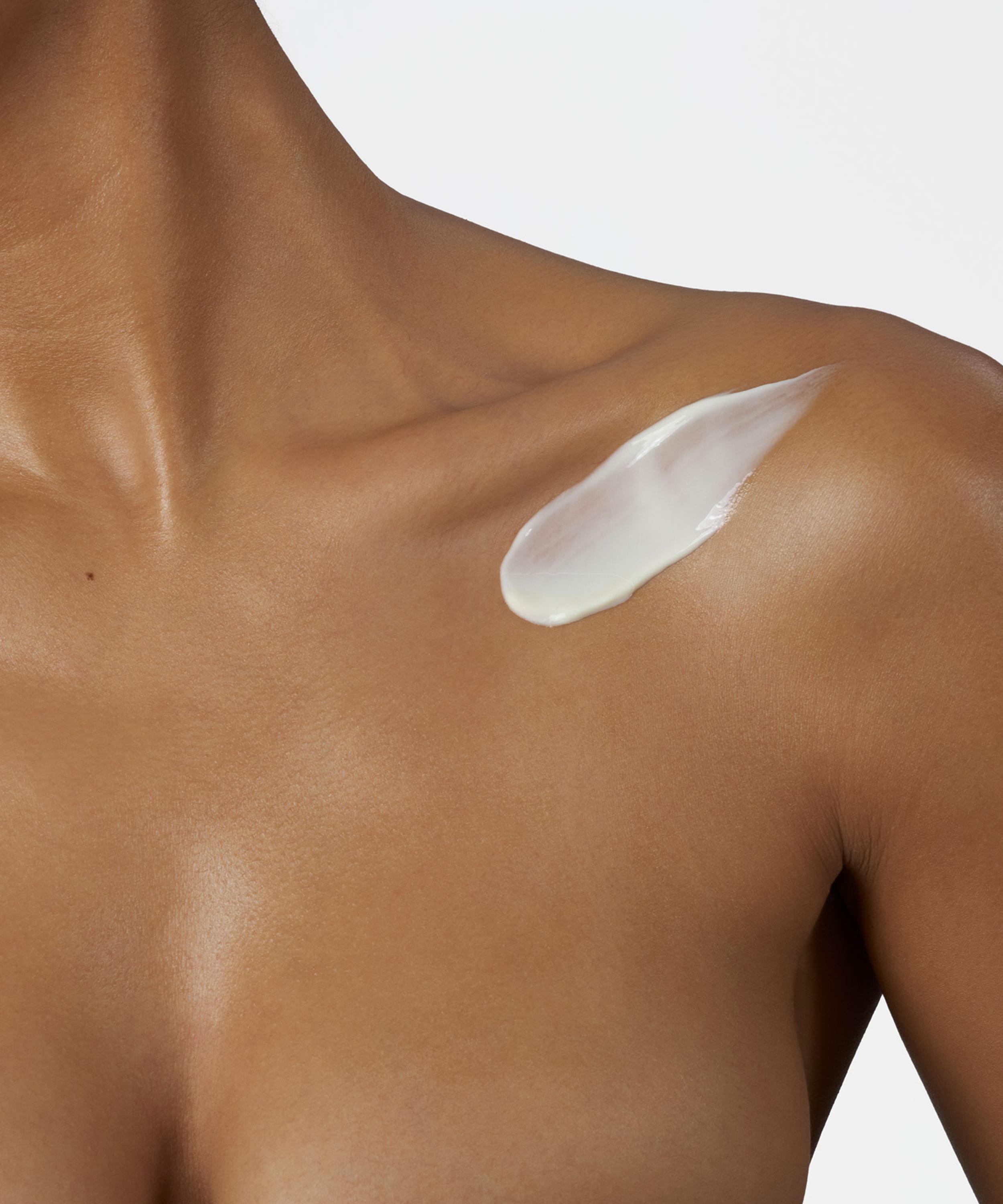 Joonbyrd - Future Romance Body Glaze 300ml image number 1