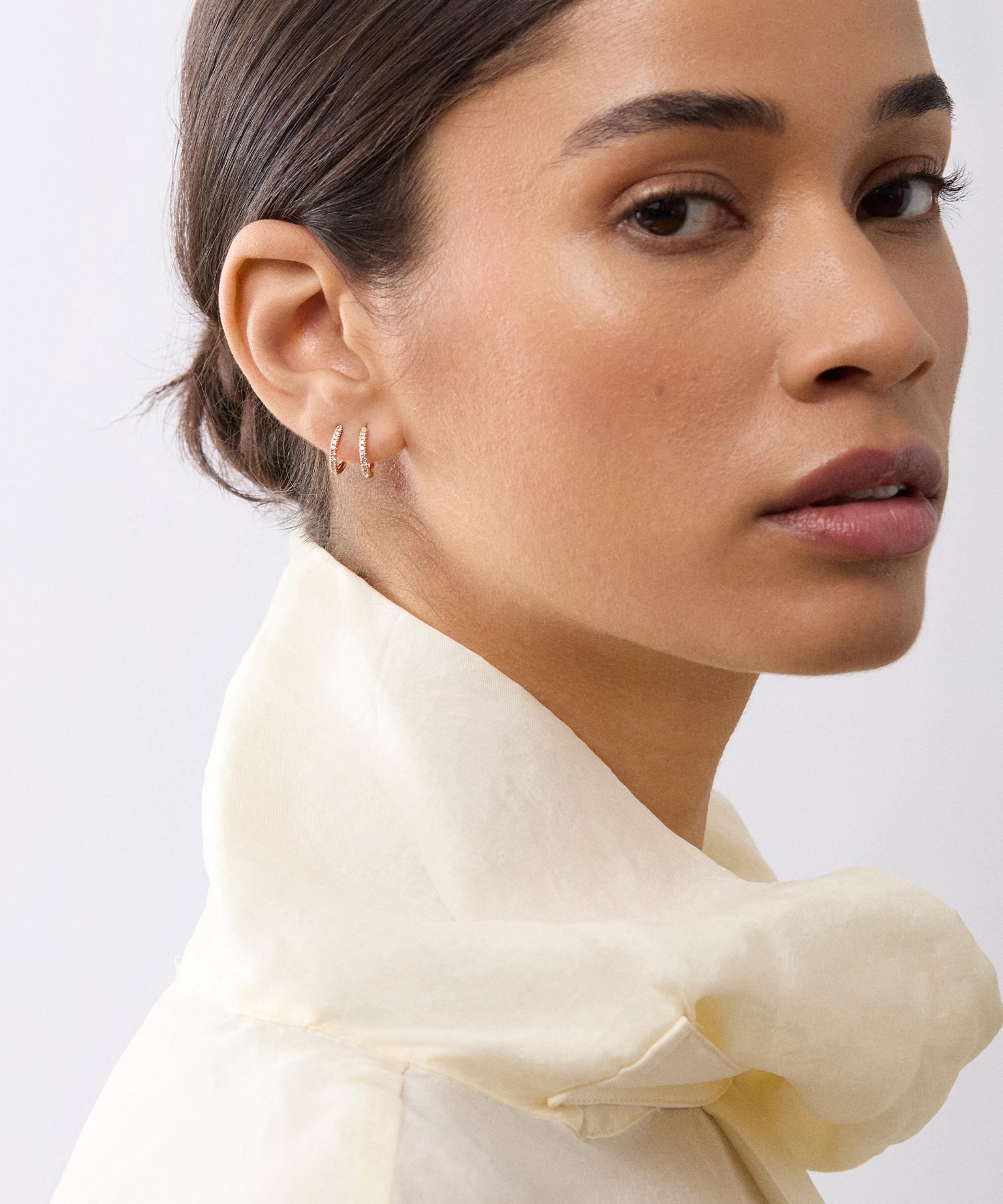 Dinny Hall - 9ct White Gold Medium Lab-Grown Diamond Huggie Hoop Earrings image number 1