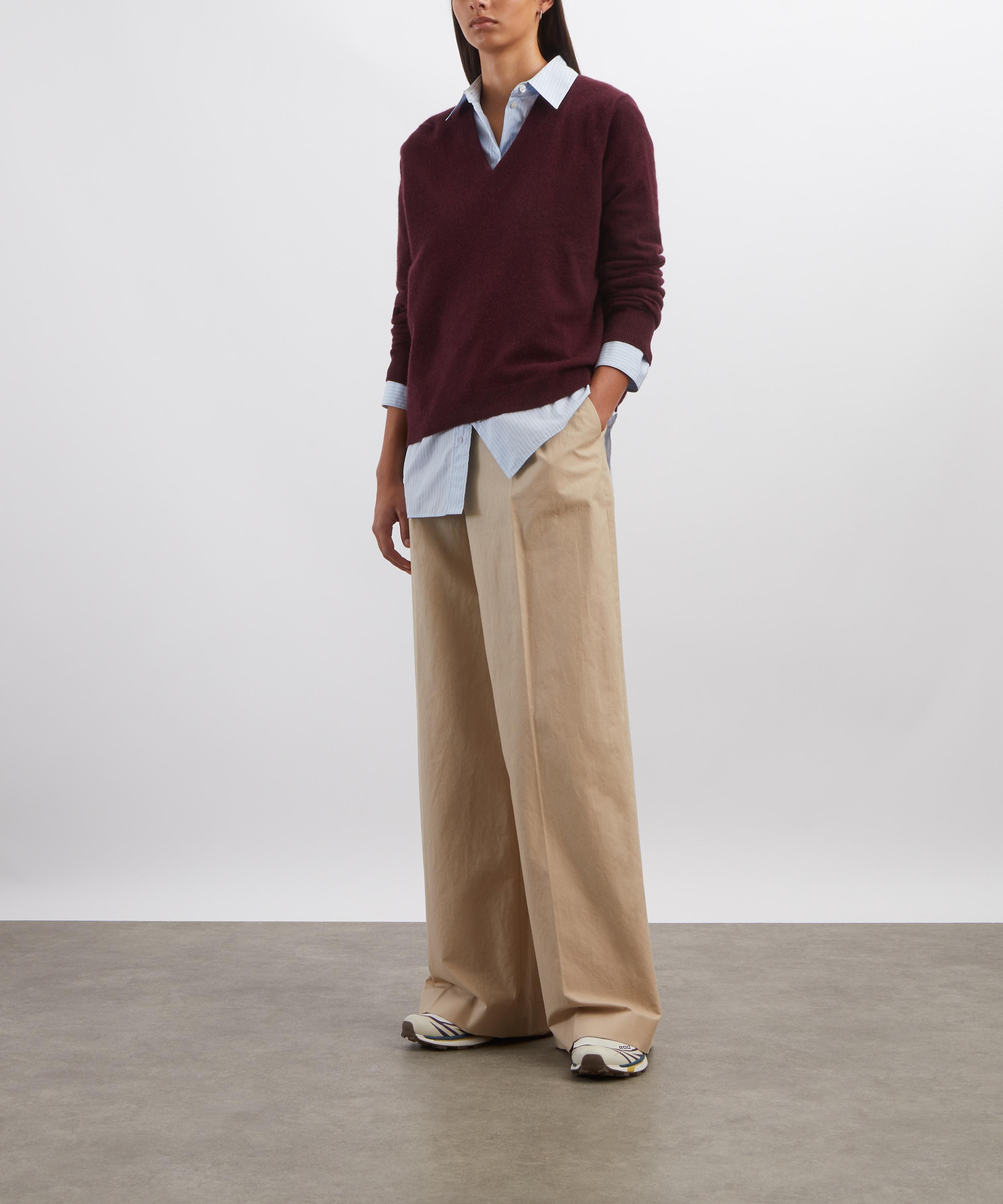 Kujten - Lita V-Neck Cashmere Jumper image number 1