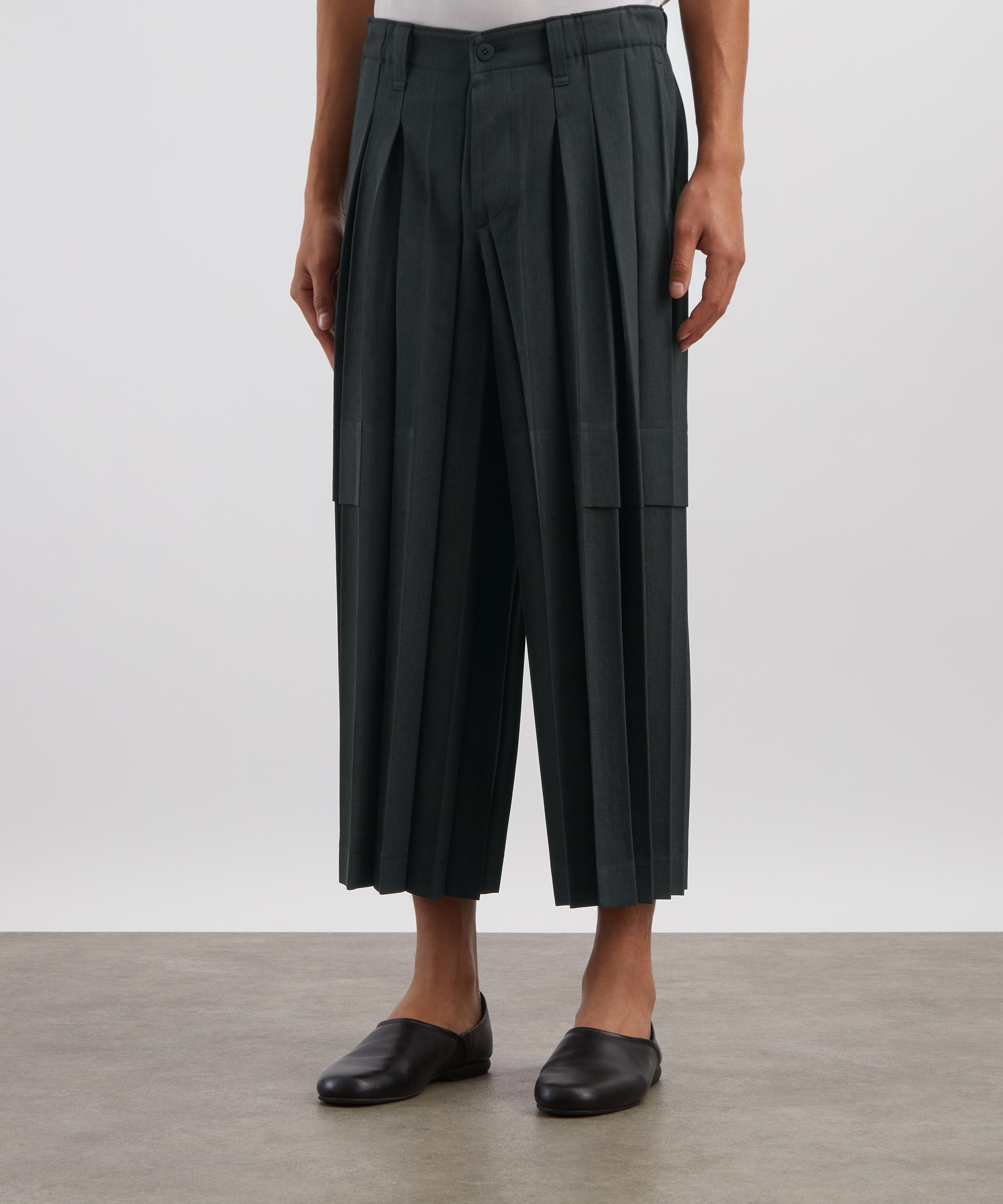 Homme Plisse Issey Miyake - EDGE ENSEMBLE Pleated Trousers image number 2