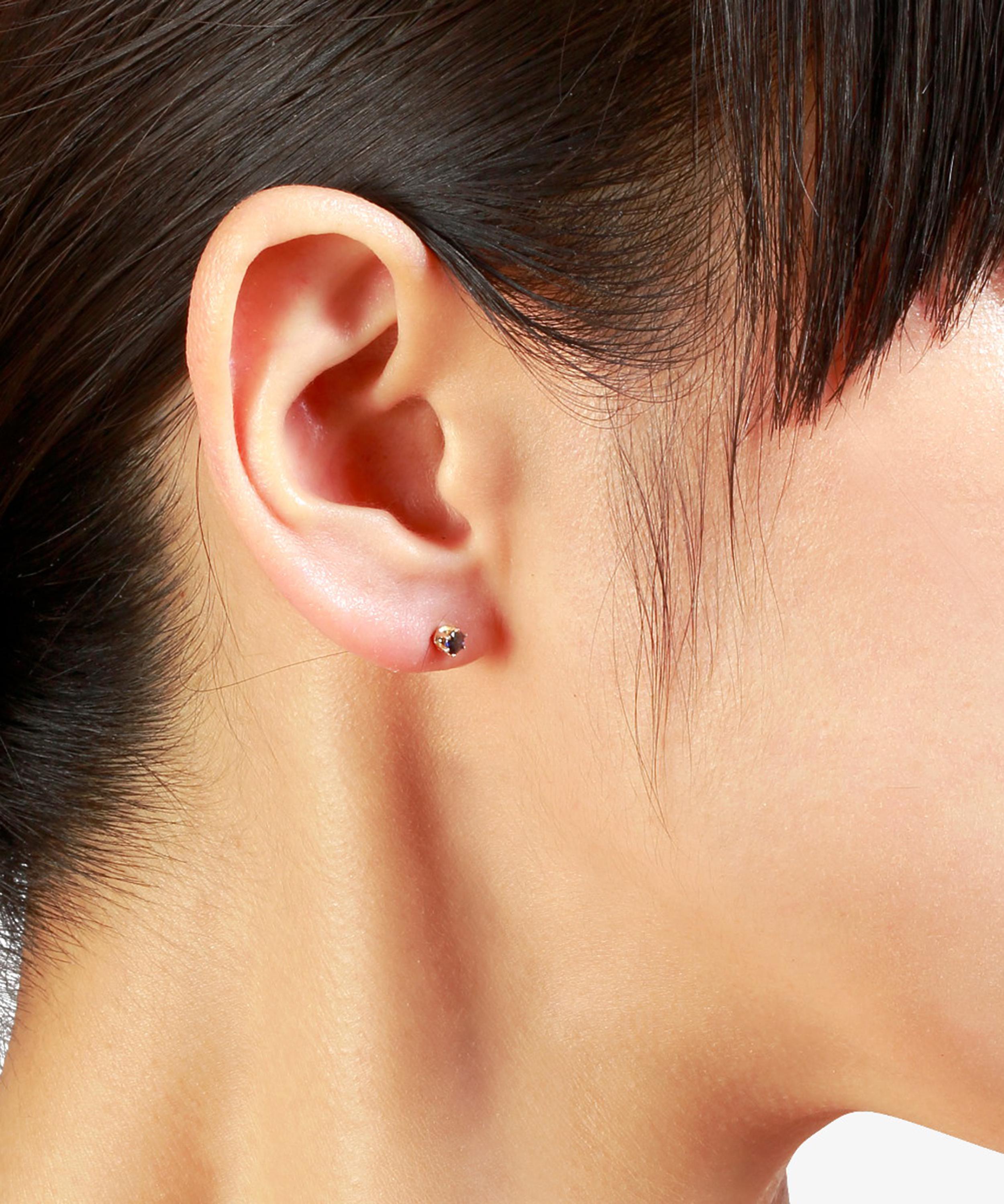 Satomi Kawakita - 14ct Blue Sapphire Stud Earrings image number 3