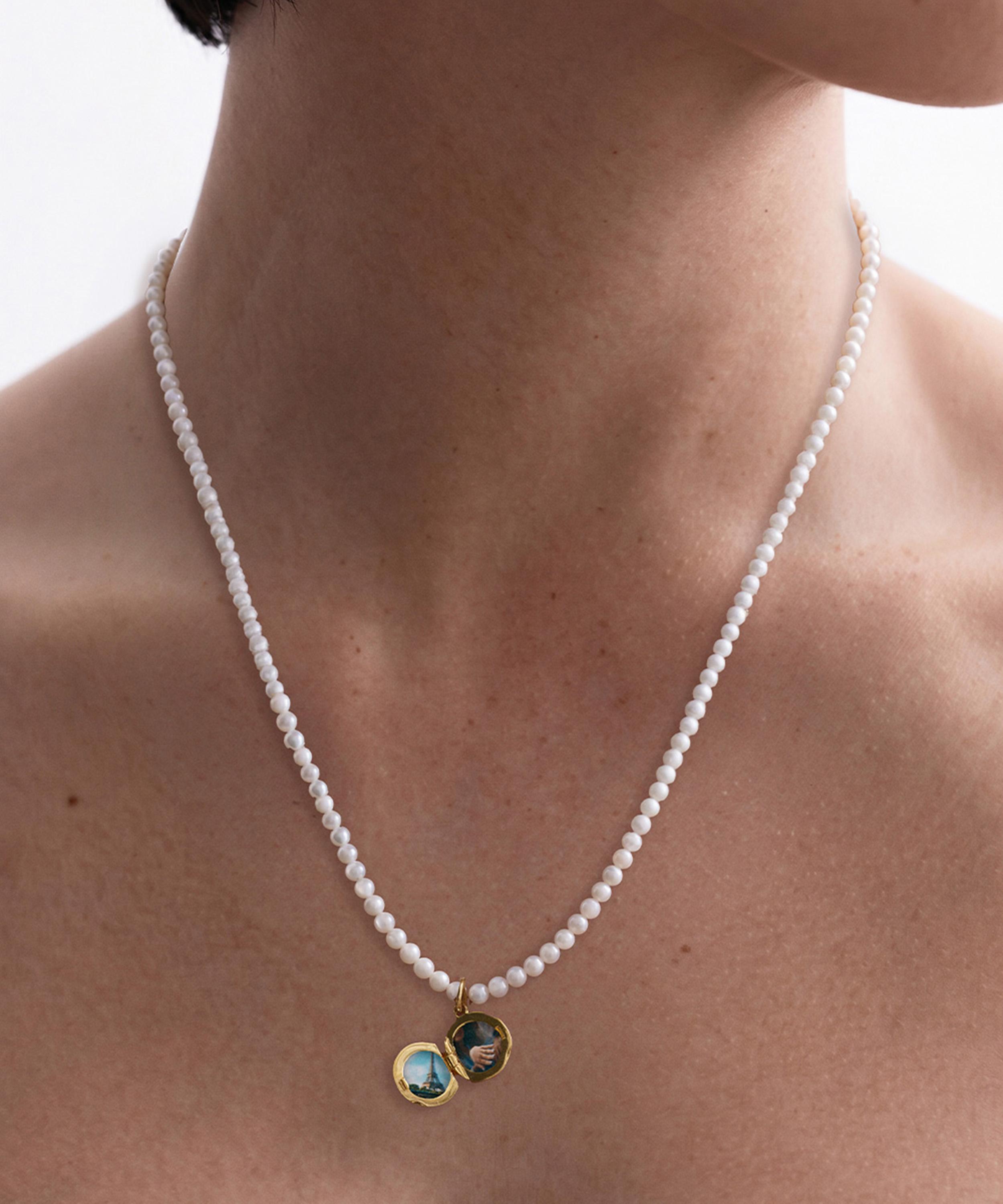 Astley Clarke - 18ct Gold-Plated Vermeil Silver Tiny Star Mother of Pearl Locket Necklace image number 3