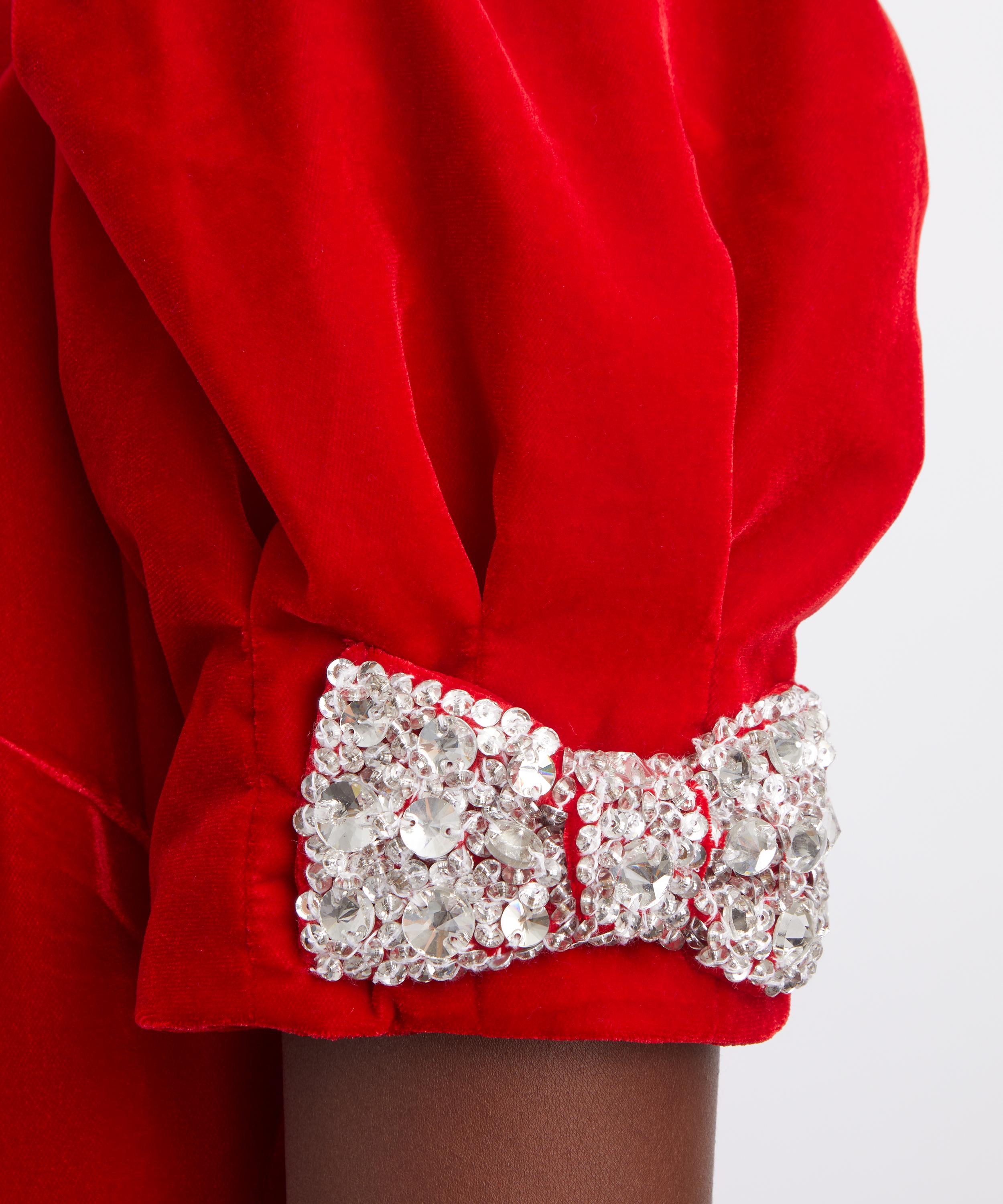 Queens of Archive - Roseline Red Velvet Maxi Dress image number 4